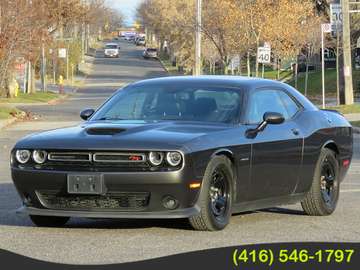 R/T Coupe / HEMI V8 / Rear-Wheel-Drive / Manual Tr