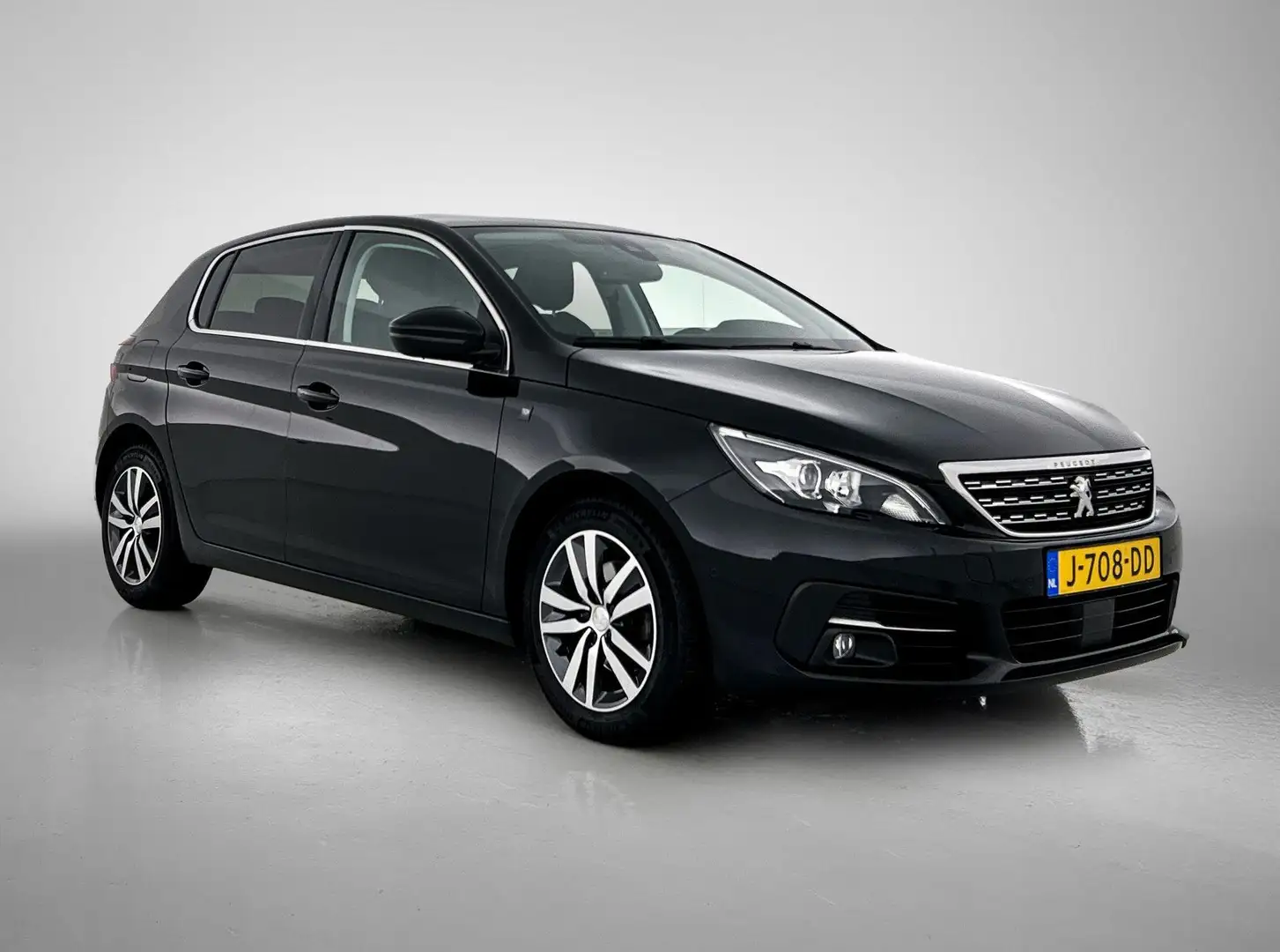 Peugeot 308 1.2 130PK Tech Edition Navigatie | Climate | Camer Zwart - 2
