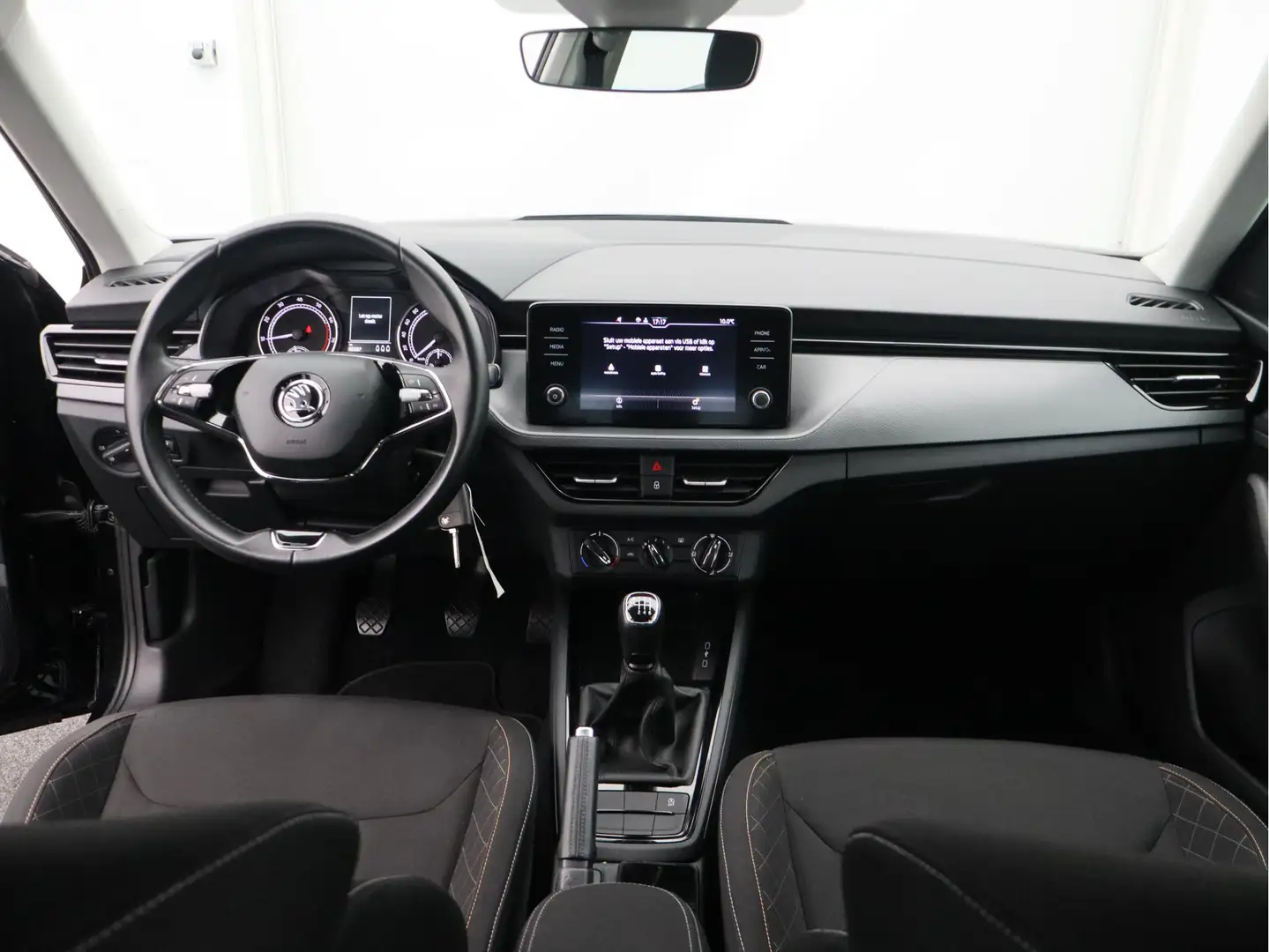 Skoda Kamiq 1.0 TSI Ambition/ lage km/ zeer mooi! Zwart - 2