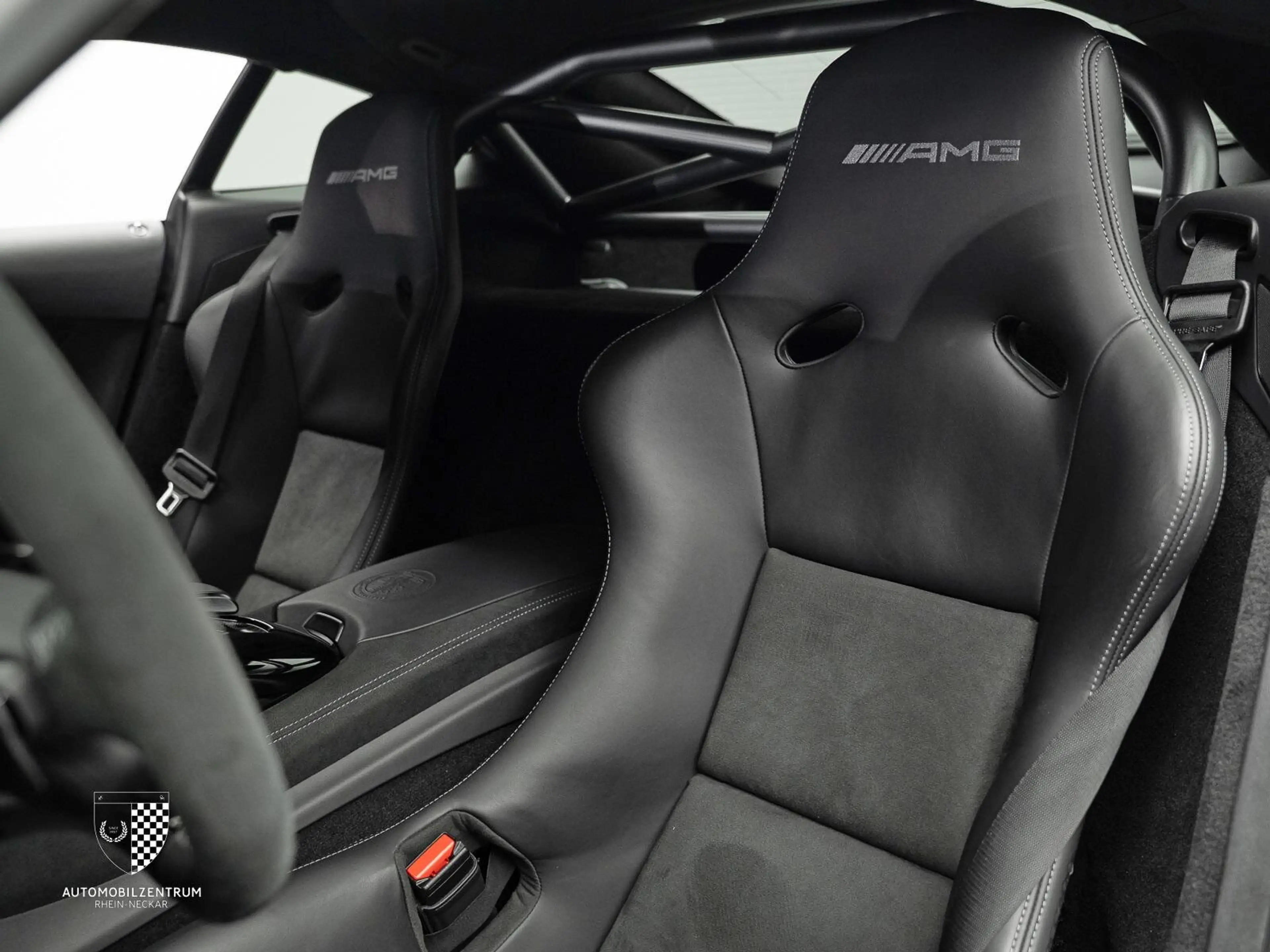 Mercedes-Benz AMG GT AMG GT R PRO Park/Burmester/Carbon/Keramik — photo 13