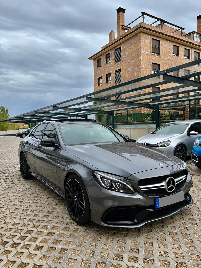 Mercedes-Benz C 63 AMG S 7G Plus - 1