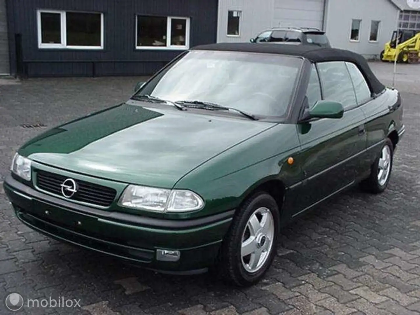Opel Astra Cabriolet 2.0i-8V LUXE zelena - 1