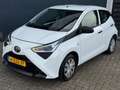 Toyota Aygo 1.0 VVT-i x-fun Weiß - thumbnail 2