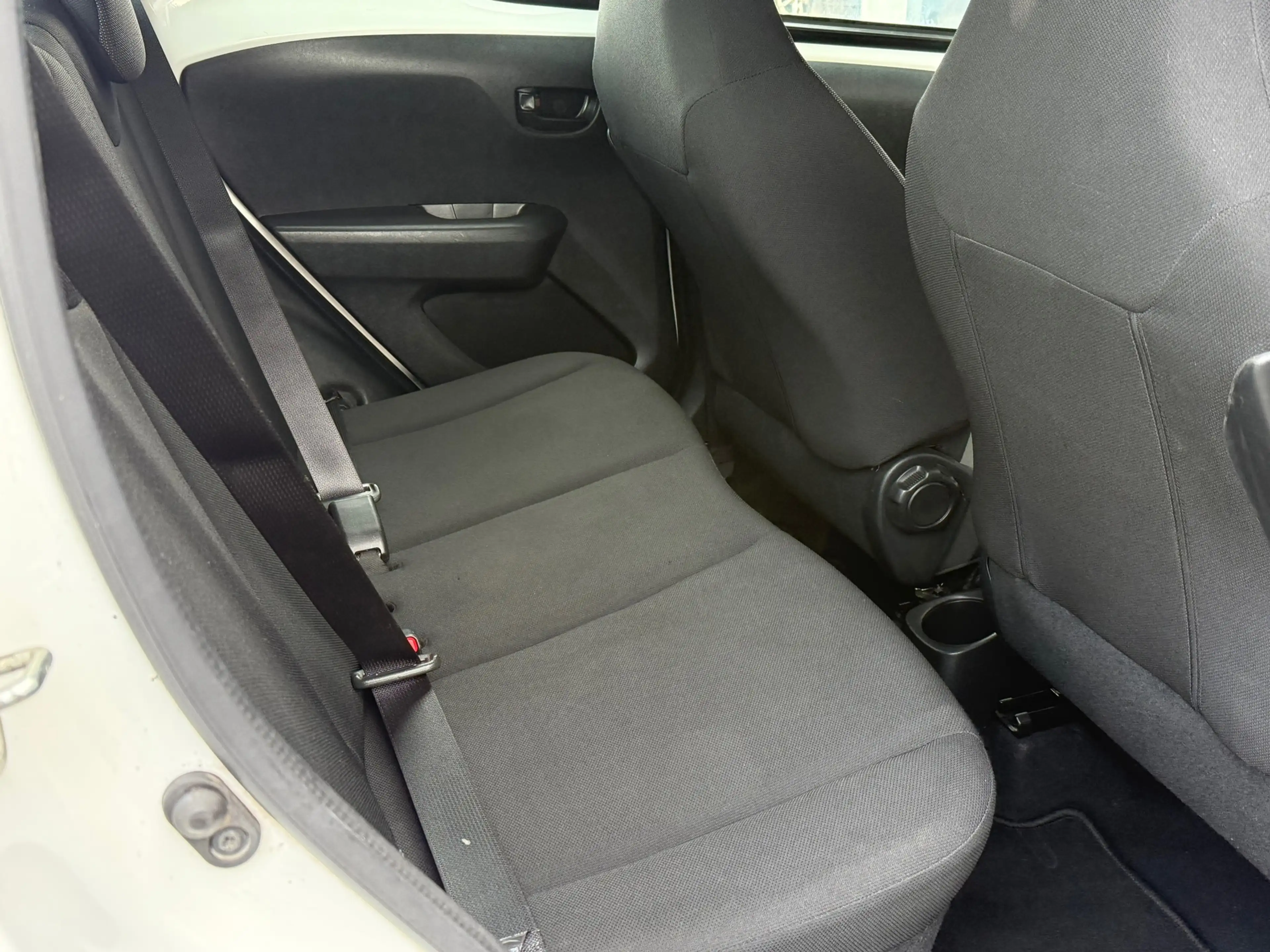 Toyota Aygo 1.0 VVT-i x-fun — photo 11