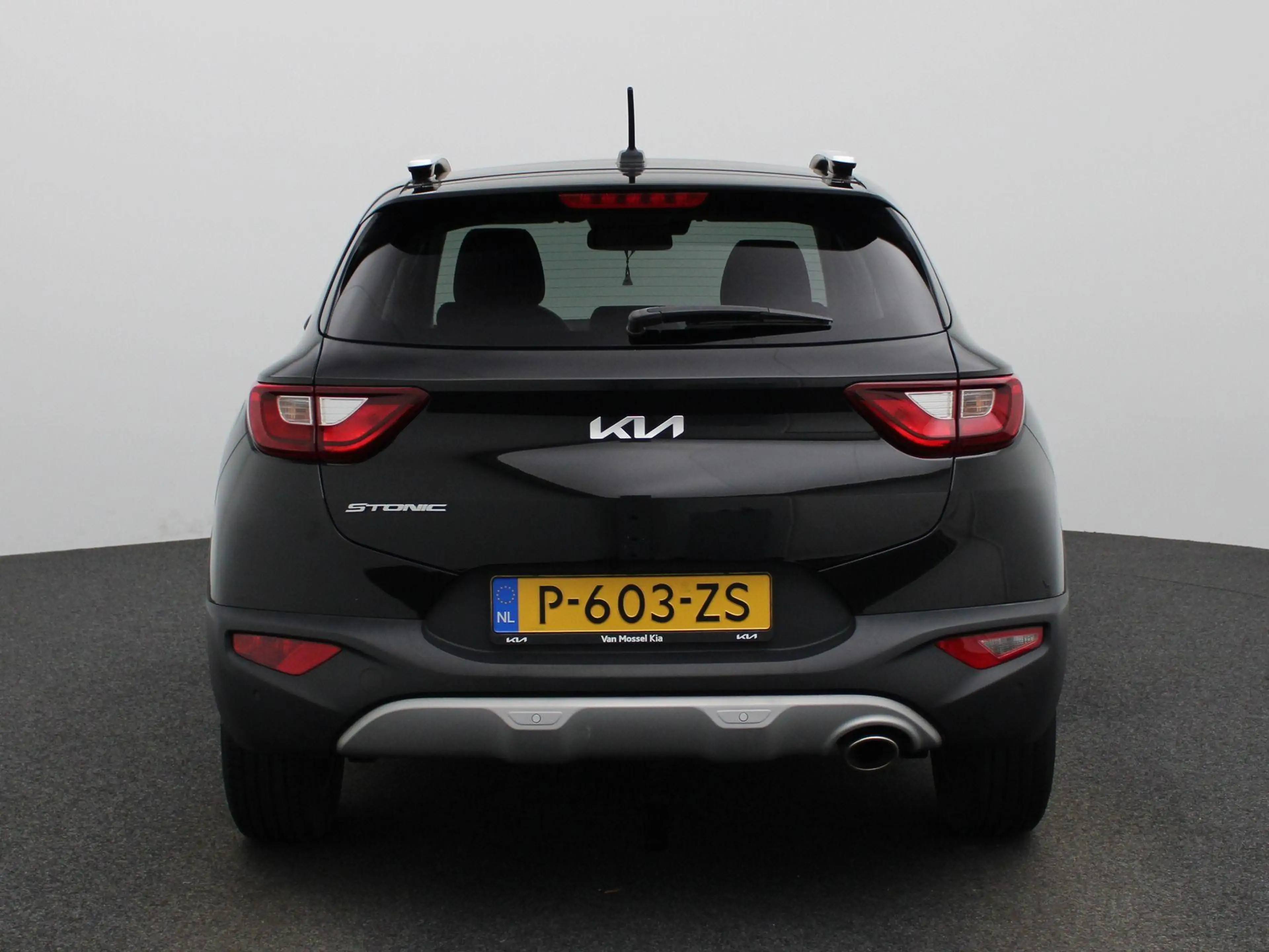 Kia Stonic 1.0 T-GDi MHEV DynamicLine — photo 5