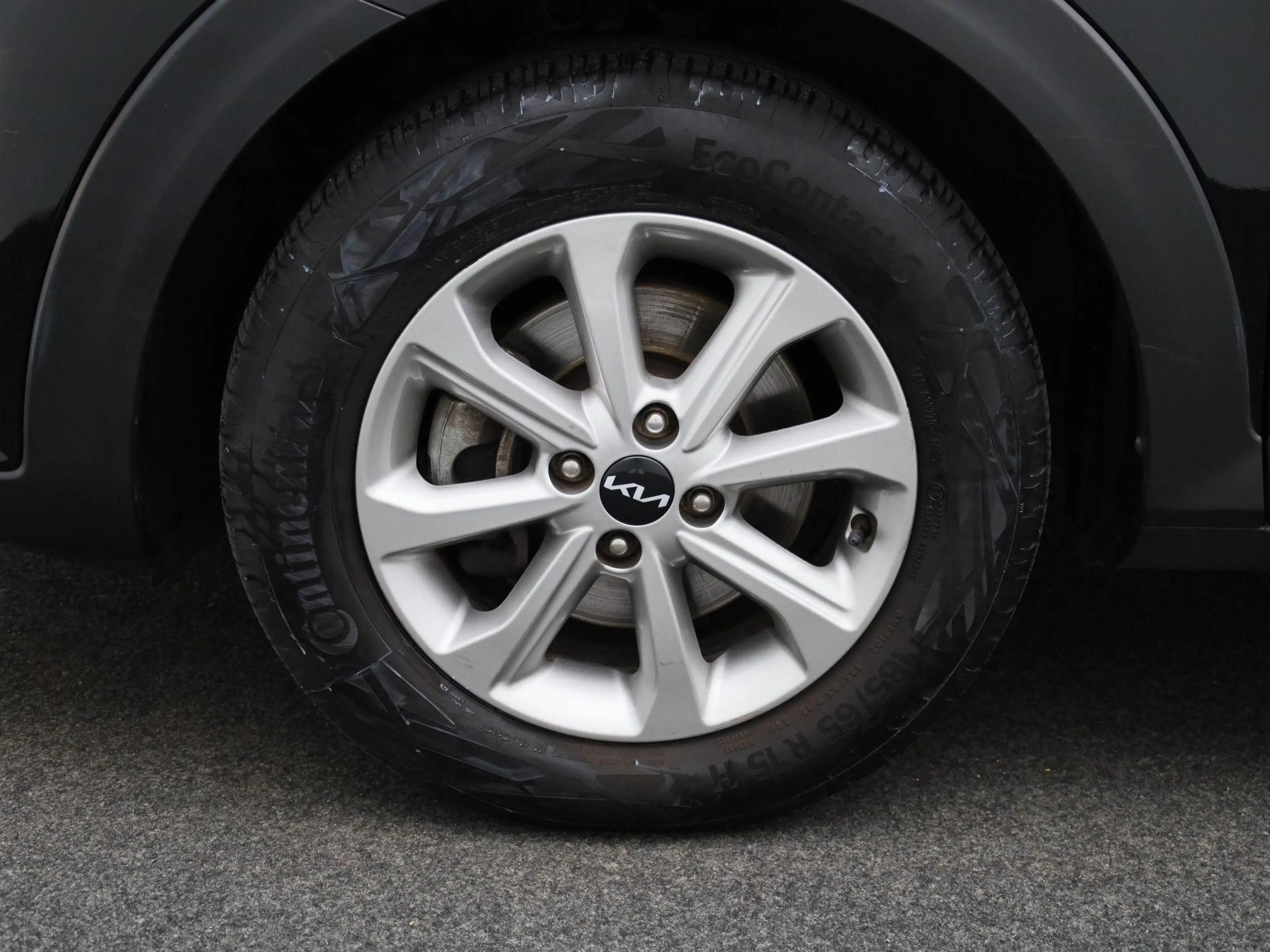 Kia Stonic 1.0 T-GDi MHEV DynamicLine — photo 13