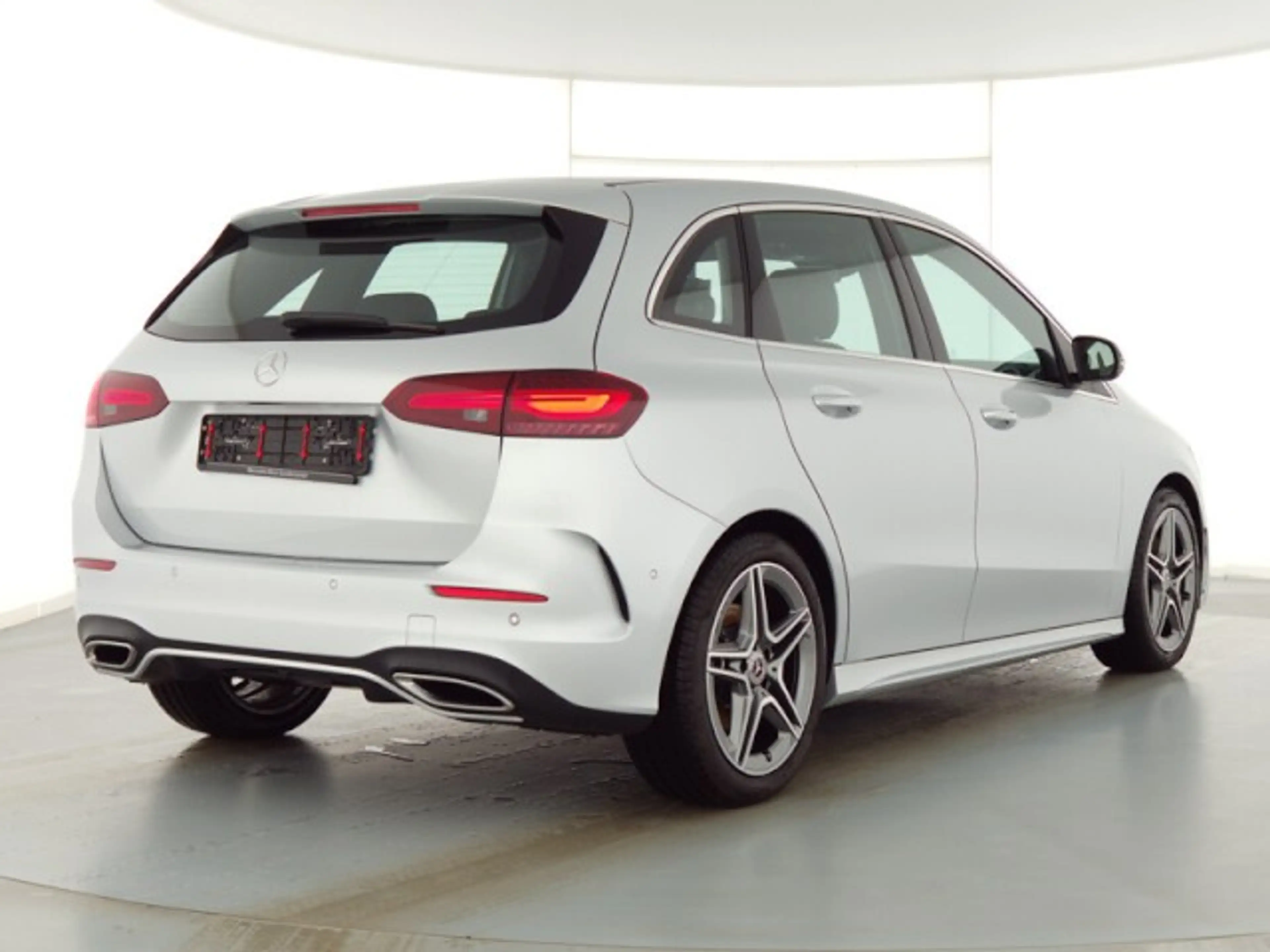 Mercedes-Benz B 220 d AMG Line Premium+AHK+Winter-Paket+8xAluräder+Ko — photo 2