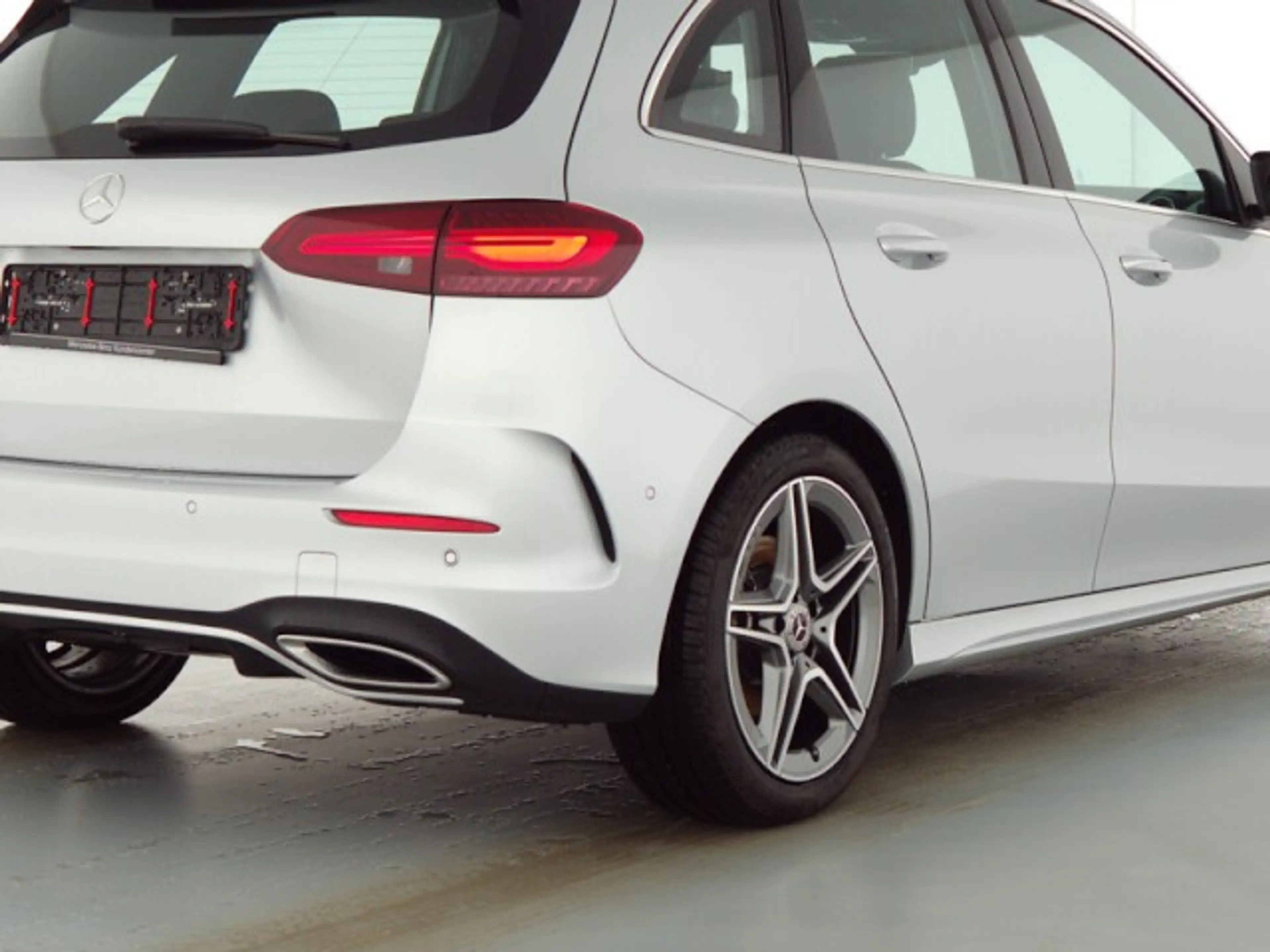 Mercedes-Benz B 220 d AMG Line Premium+AHK+Winter-Paket+8xAluräder+Ko — photo 5