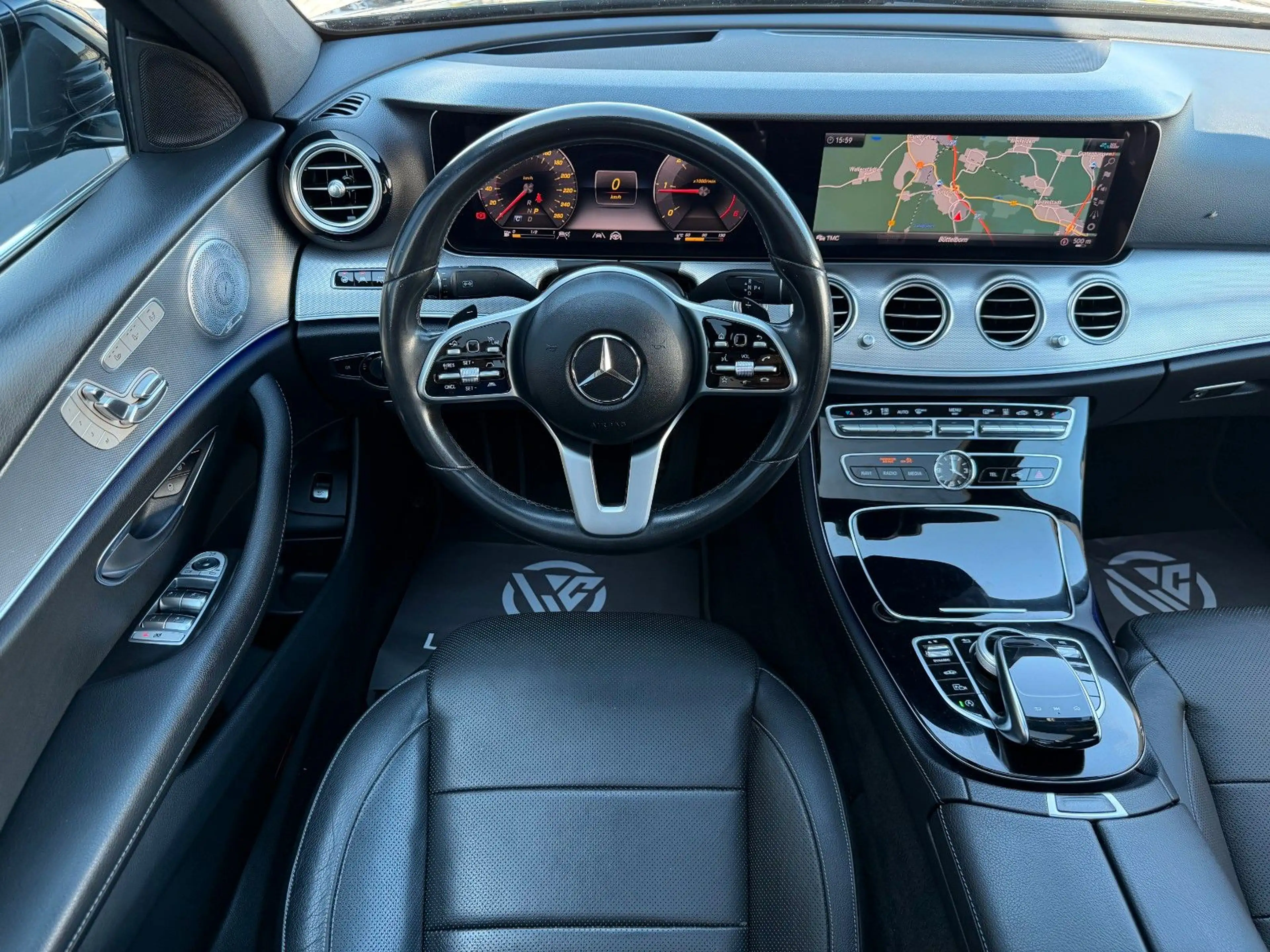 Mercedes-Benz E 400 d Lim 4M*VOLL*PANO*MASSAGE*HUD*360*Mbeam — photo 11