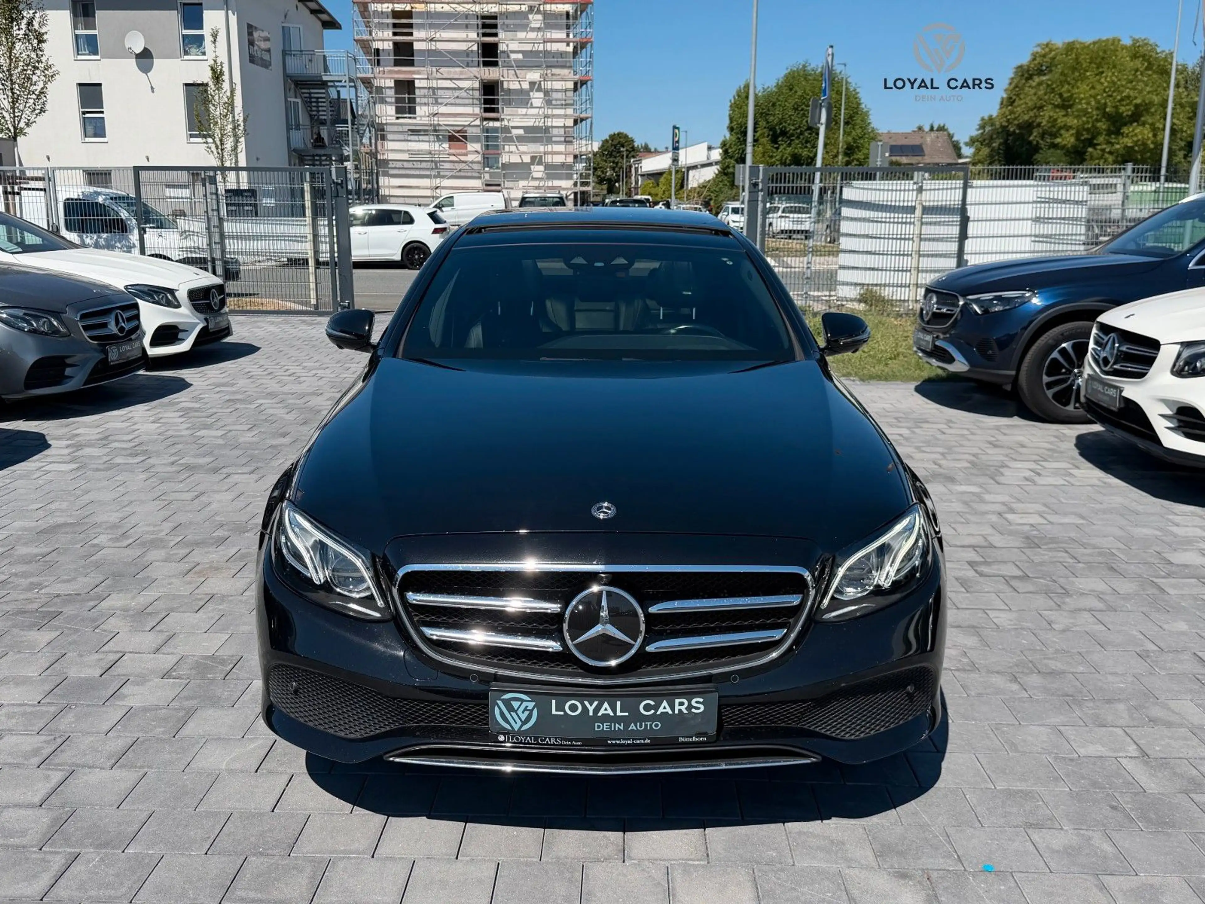 Mercedes-Benz E 400 d Lim 4M*VOLL*PANO*MASSAGE*HUD*360*Mbeam — photo 2