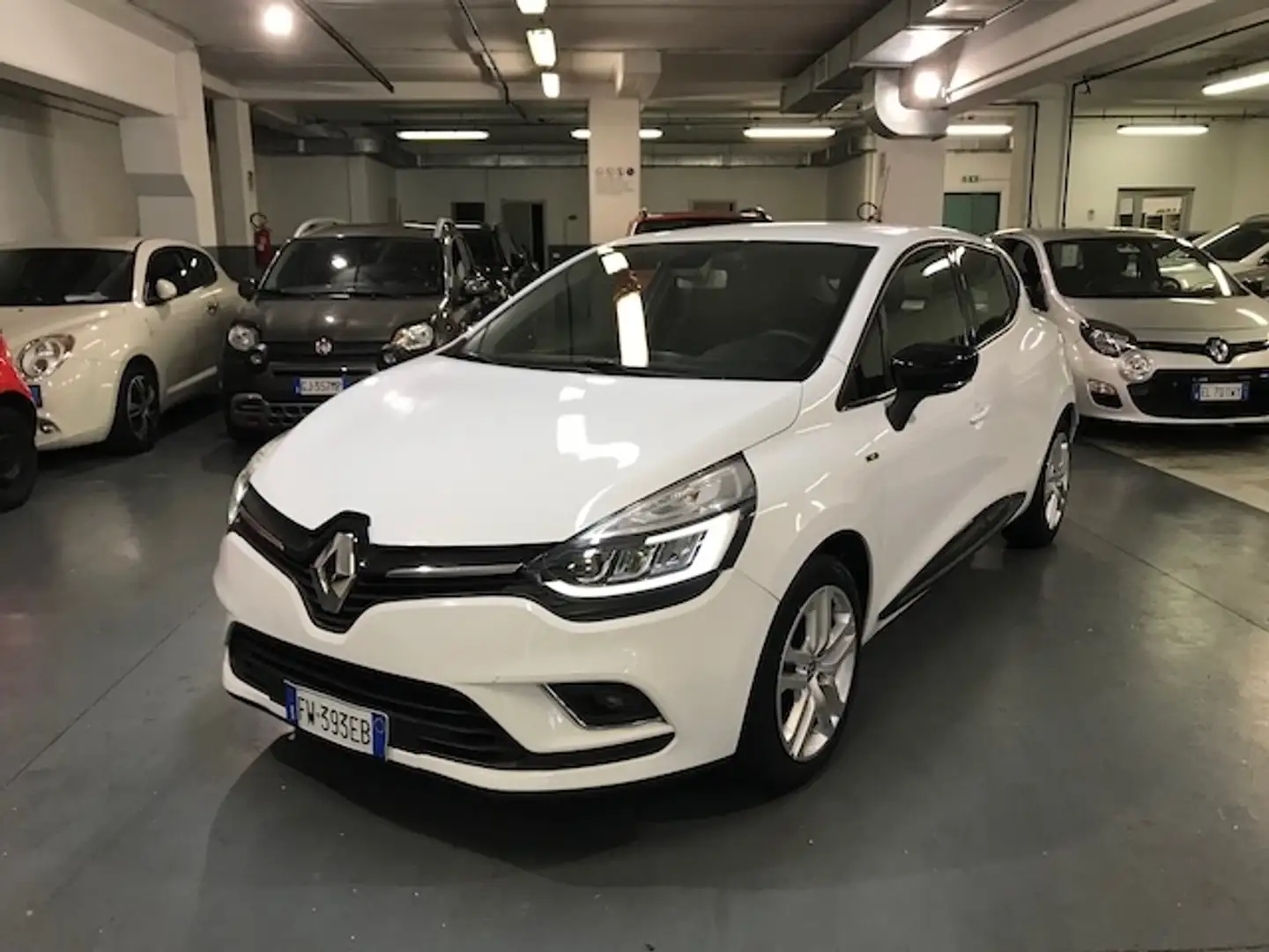 Renault Clio Clio IV 0.9 tce GPL DELLA CASA Moschino Life90cv Bianco - 2