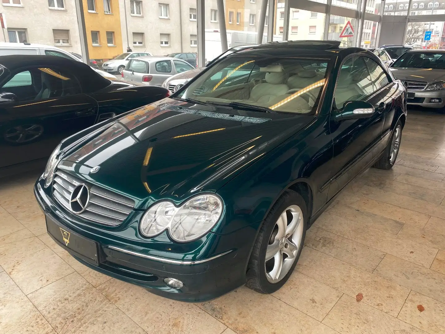 Mercedes-Benz CLK 320 /2.Hd./117tkm/Led./PDC/S.Dach/S-Heft/ Grün - 1