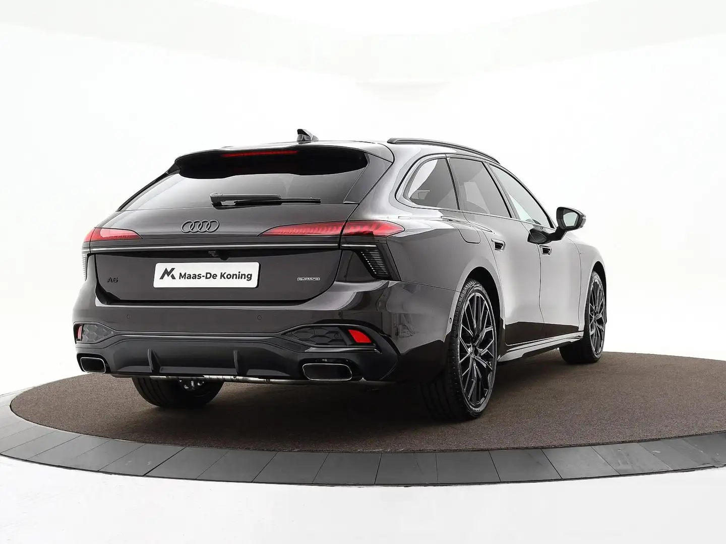 Audi A6 Avant 2.0 e-hybrid quattro S edition 299 PK · Glaz Marrón - 2