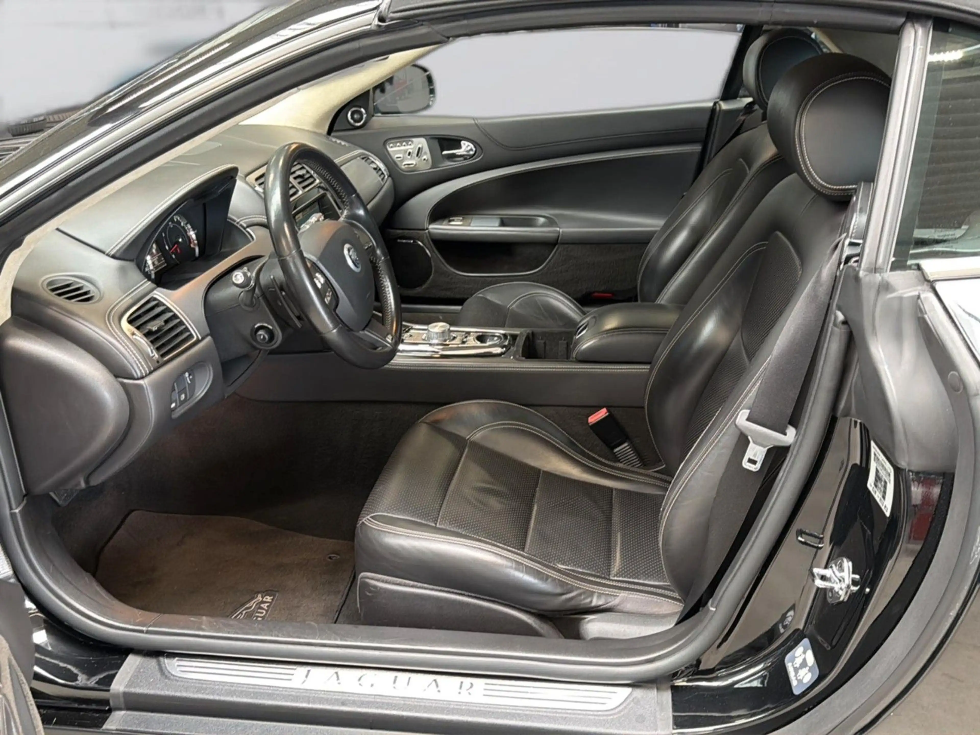 Jaguar XK R Cabriolet Kompressor 5.0 V8 — photo 7