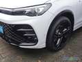 Volkswagen Tiguan 2.0 TDI 4M R-Line DSG AHK Black Matrix Navi Weiß - thumbnail 15
