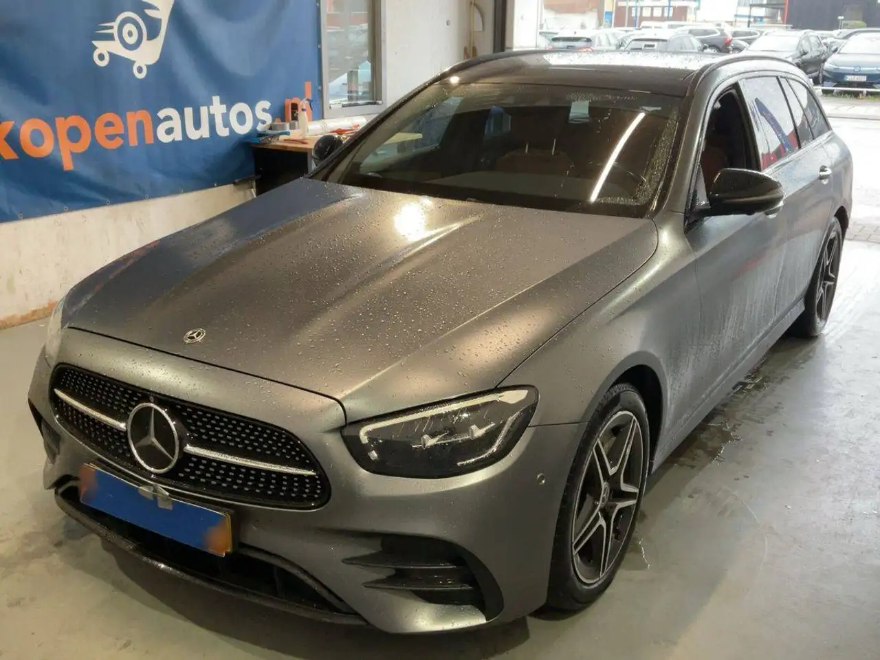 Mercedes-Benz E 300