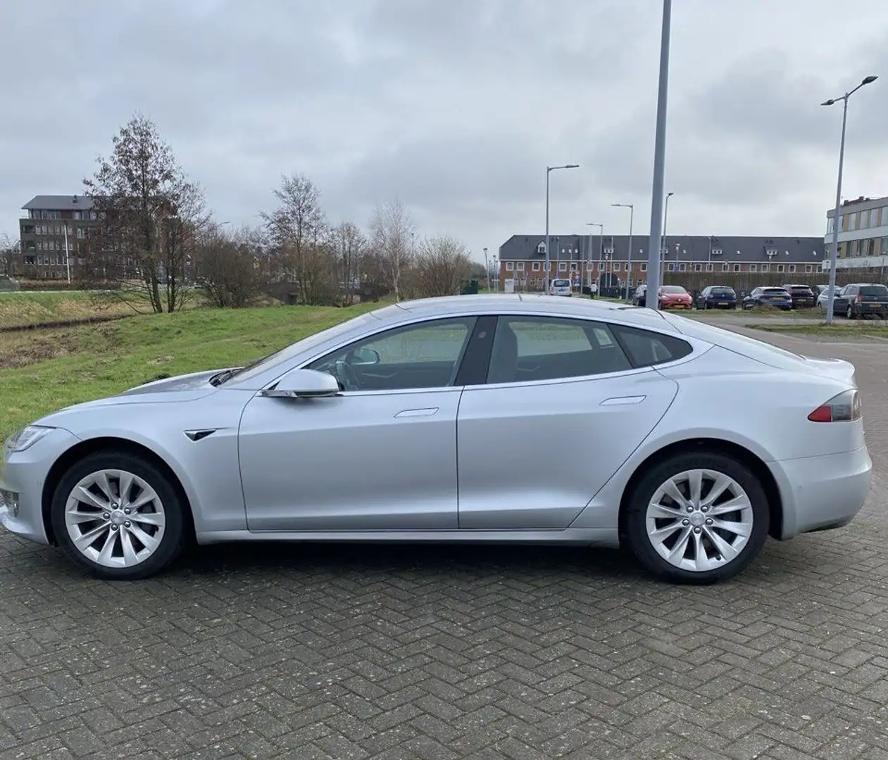 Tesla Model S Model S 75D Base - 2