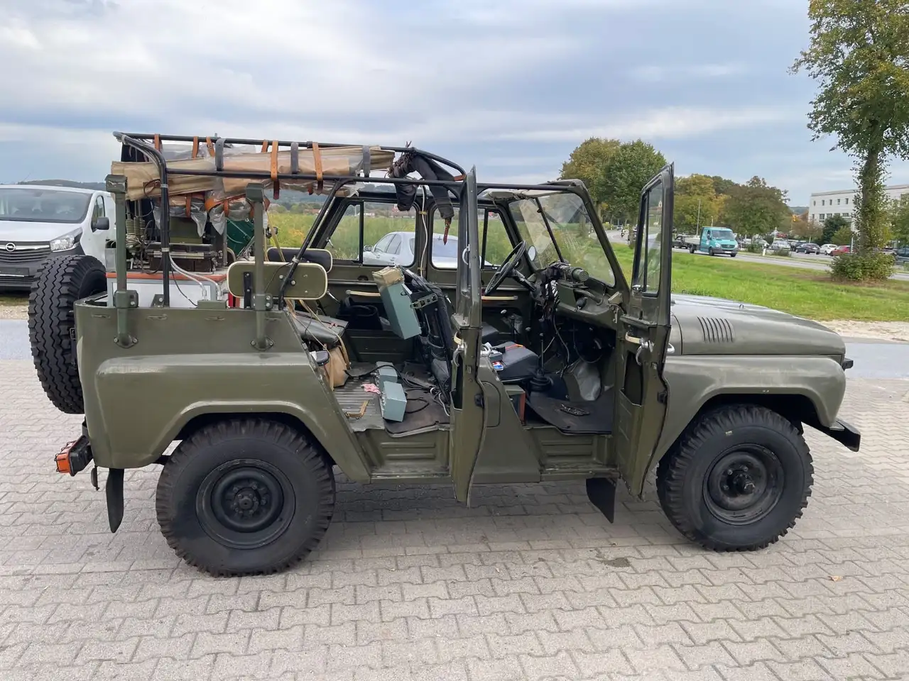 UAS 469 B mit Funkstation, foto 6