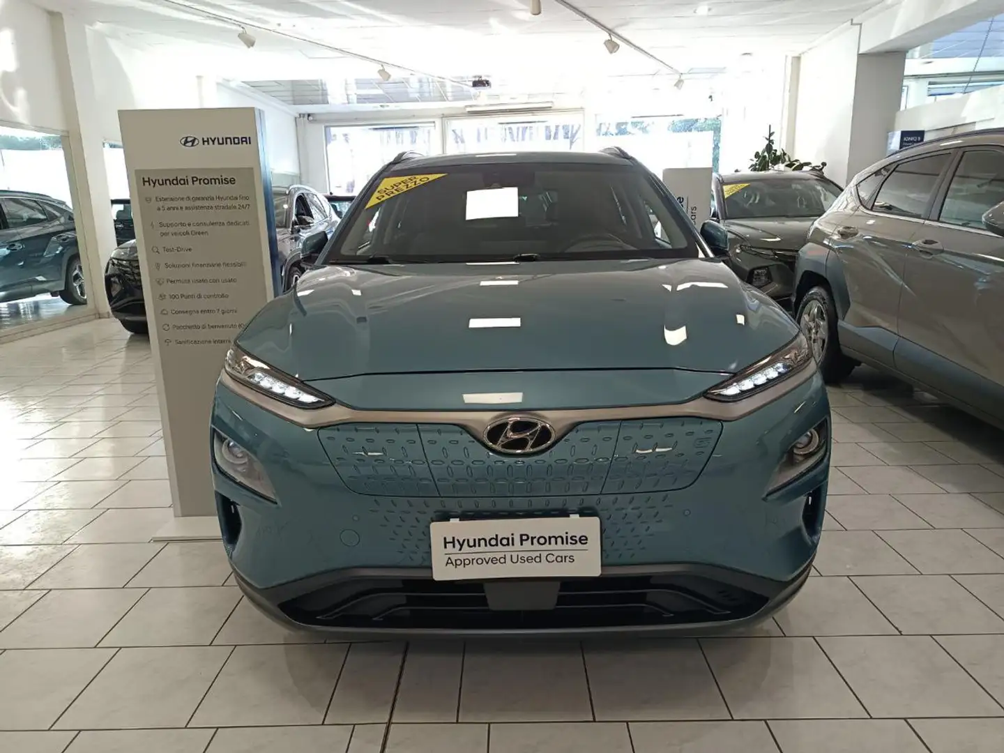 Hyundai KONA EV 64 kWh Exellence Blu/Azzurro - 2