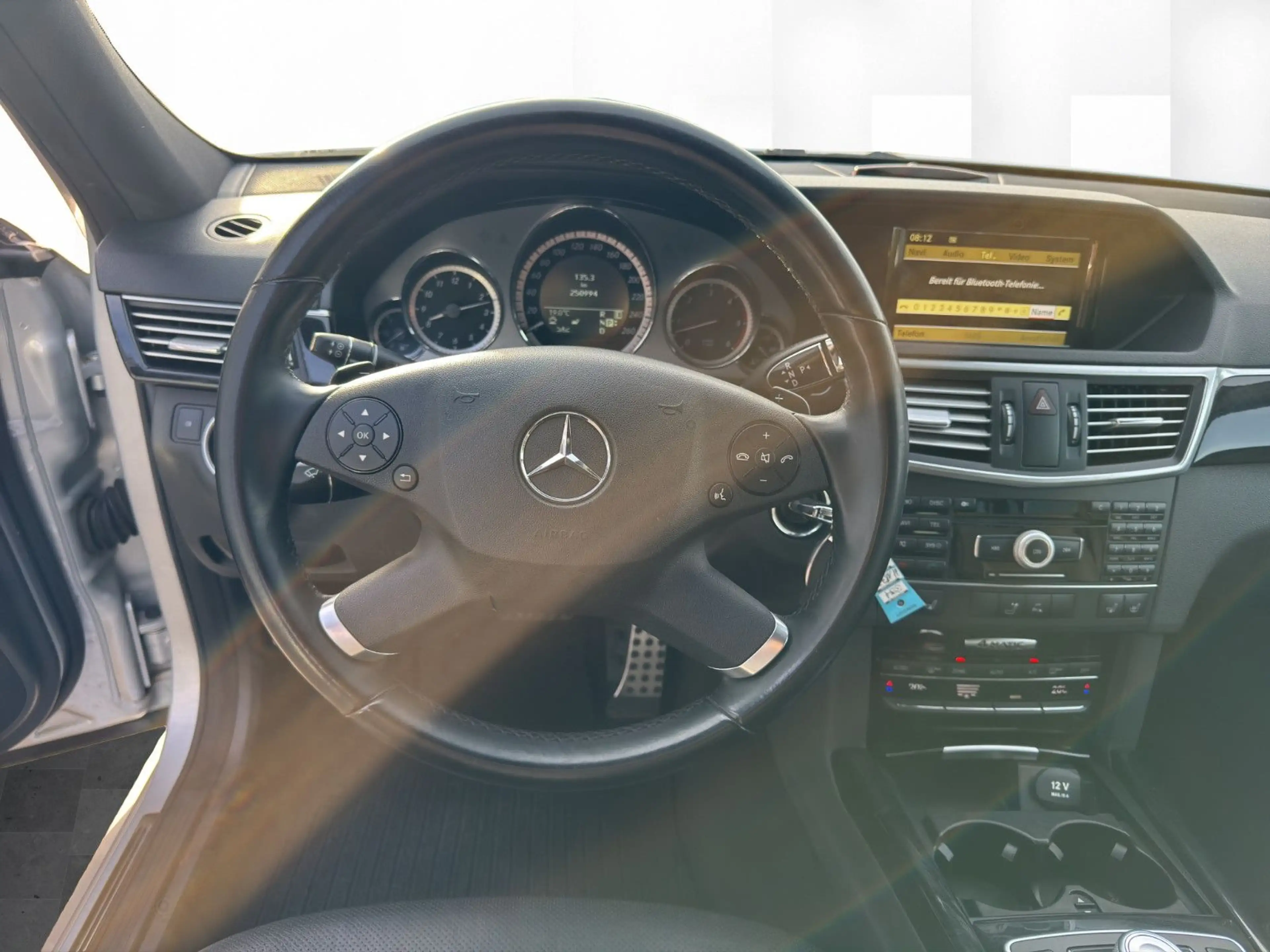 Mercedes-Benz E 350 T CDI AMG *DIST*AIR*GSHD*AHK* — photo 12