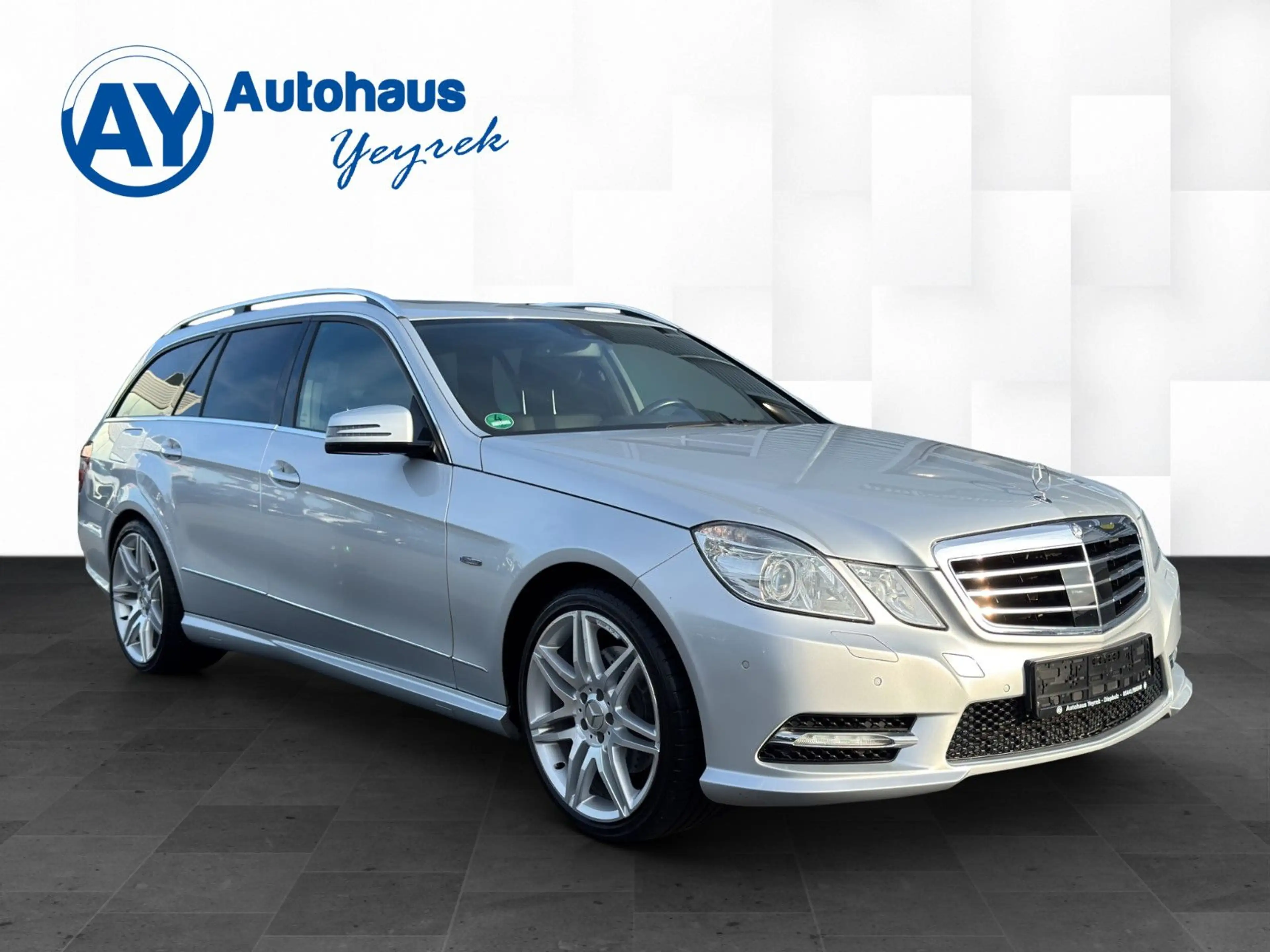 Mercedes-Benz E 350 T CDI AMG *DIST*AIR*GSHD*AHK* — photo 3