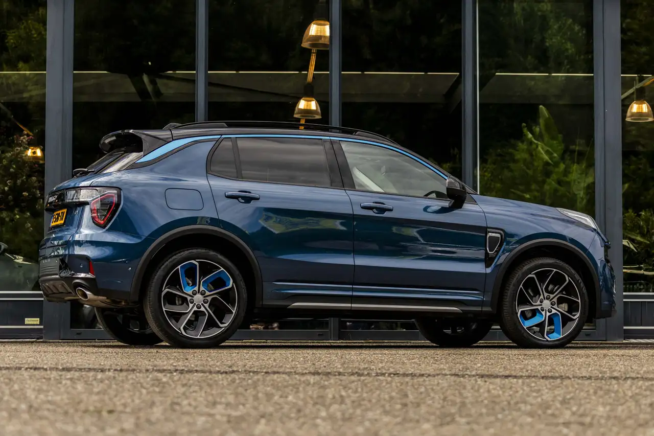 Lynk & Co 01 2023