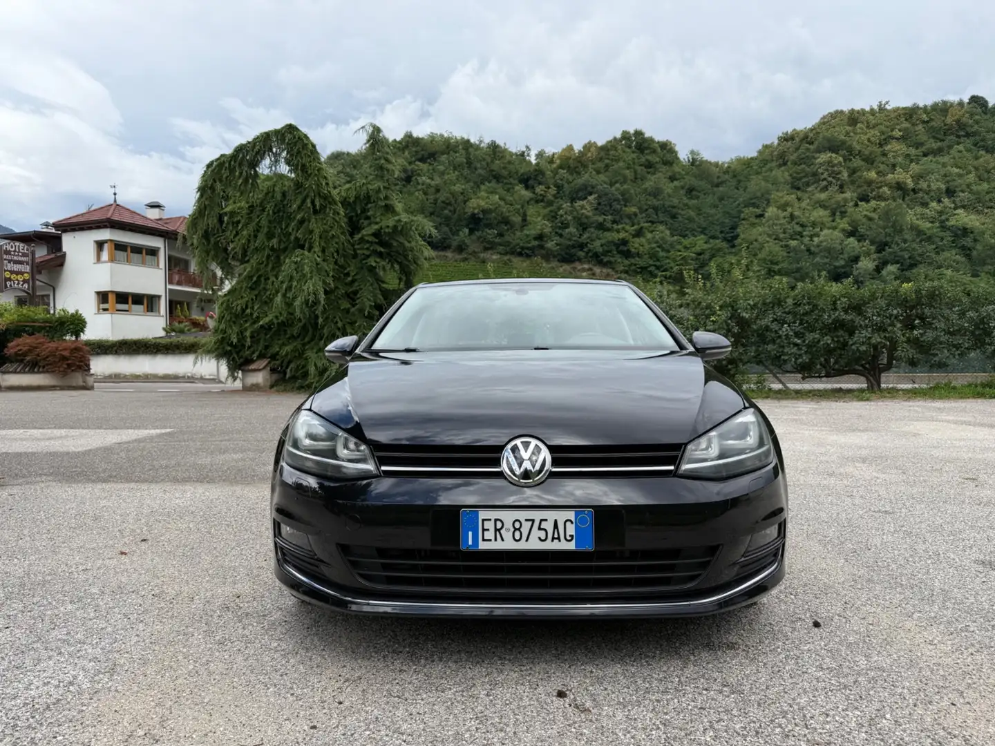 Volkswagen Golf Golf 2.0 TDI 5p. Highline BlueMotion Technology Negro - 1