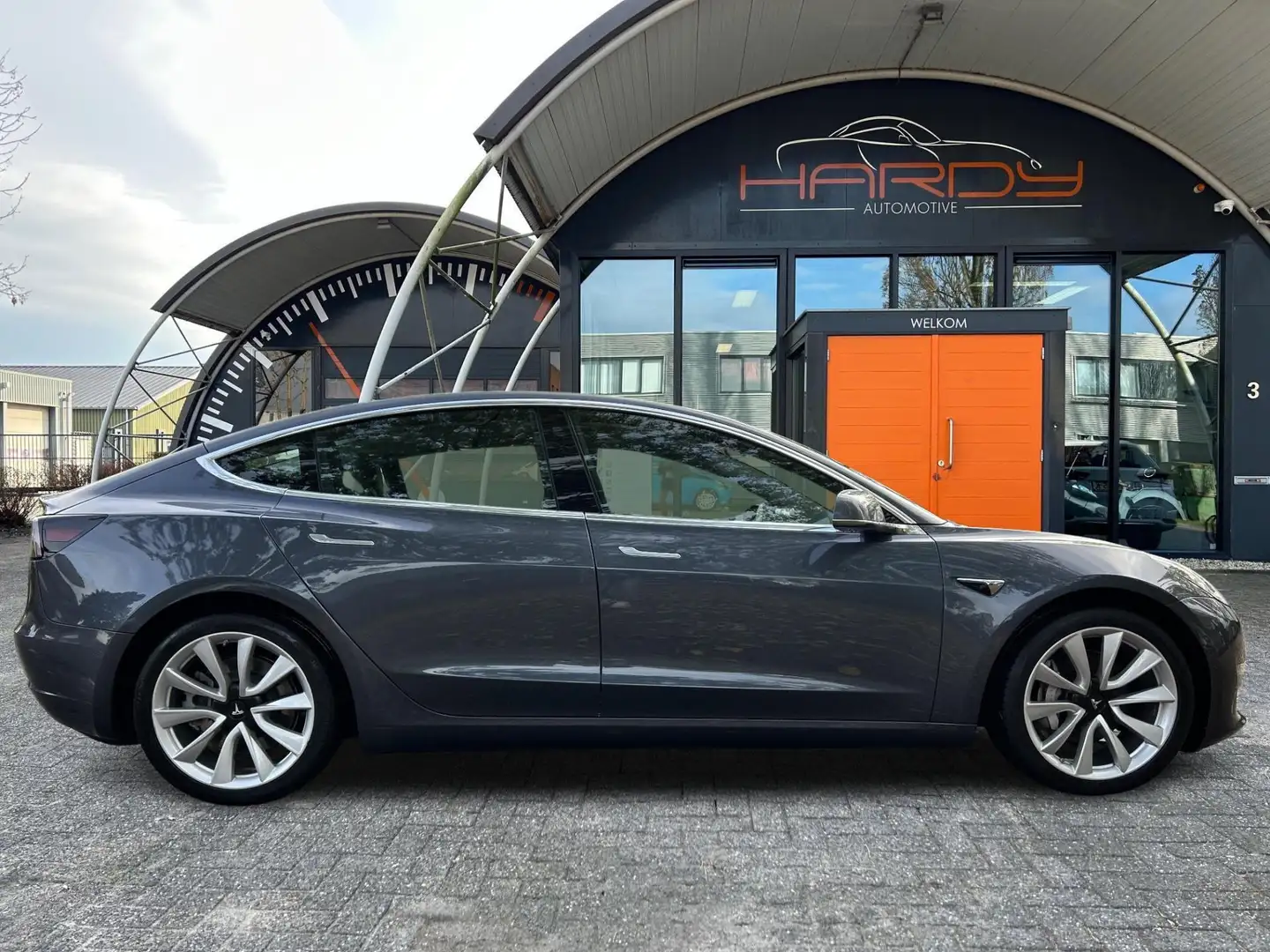 Tesla Model 3 Long Range AWD 75 kWh 88% SOH Trekhaak (fiets) Rij Gris - 2