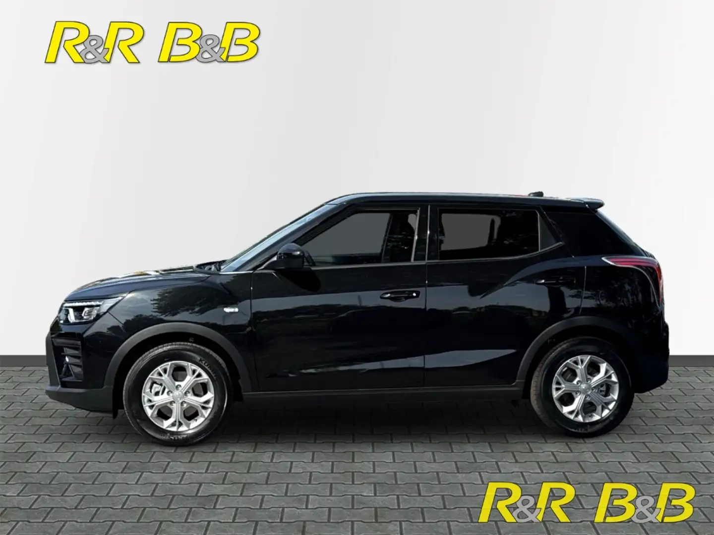KGM Tivoli Nomad 1.5 GDI AT NAVI+CARPLAY+DAB+KAMERA+KLIMA+PDC Negro - 2