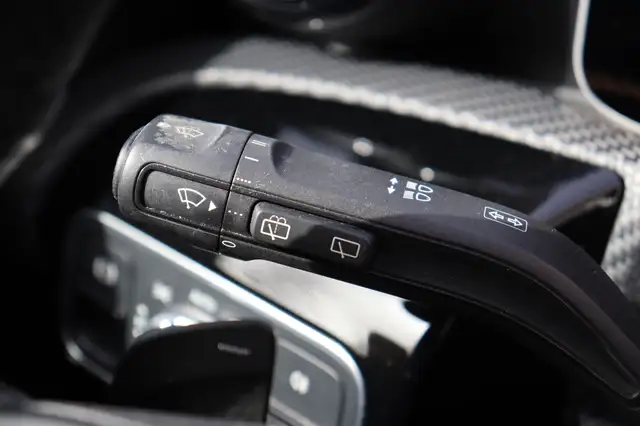 Mercedes-Benz A 140 180 d 116 Progressive Line 7G-Tronic (Suivi Merced