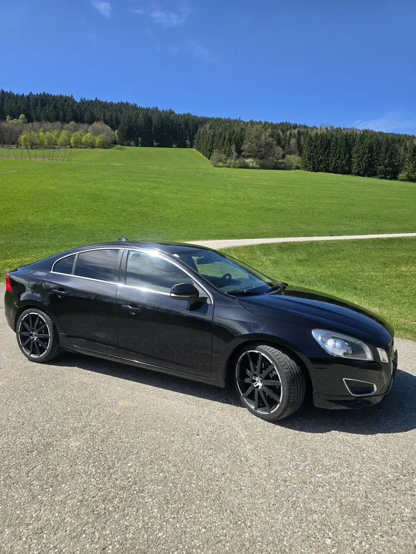 Volvo S60 T6 AWD Geartronic Kinetic - 1