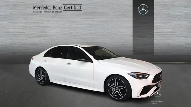 Mercedes-Benz C-Class view 3