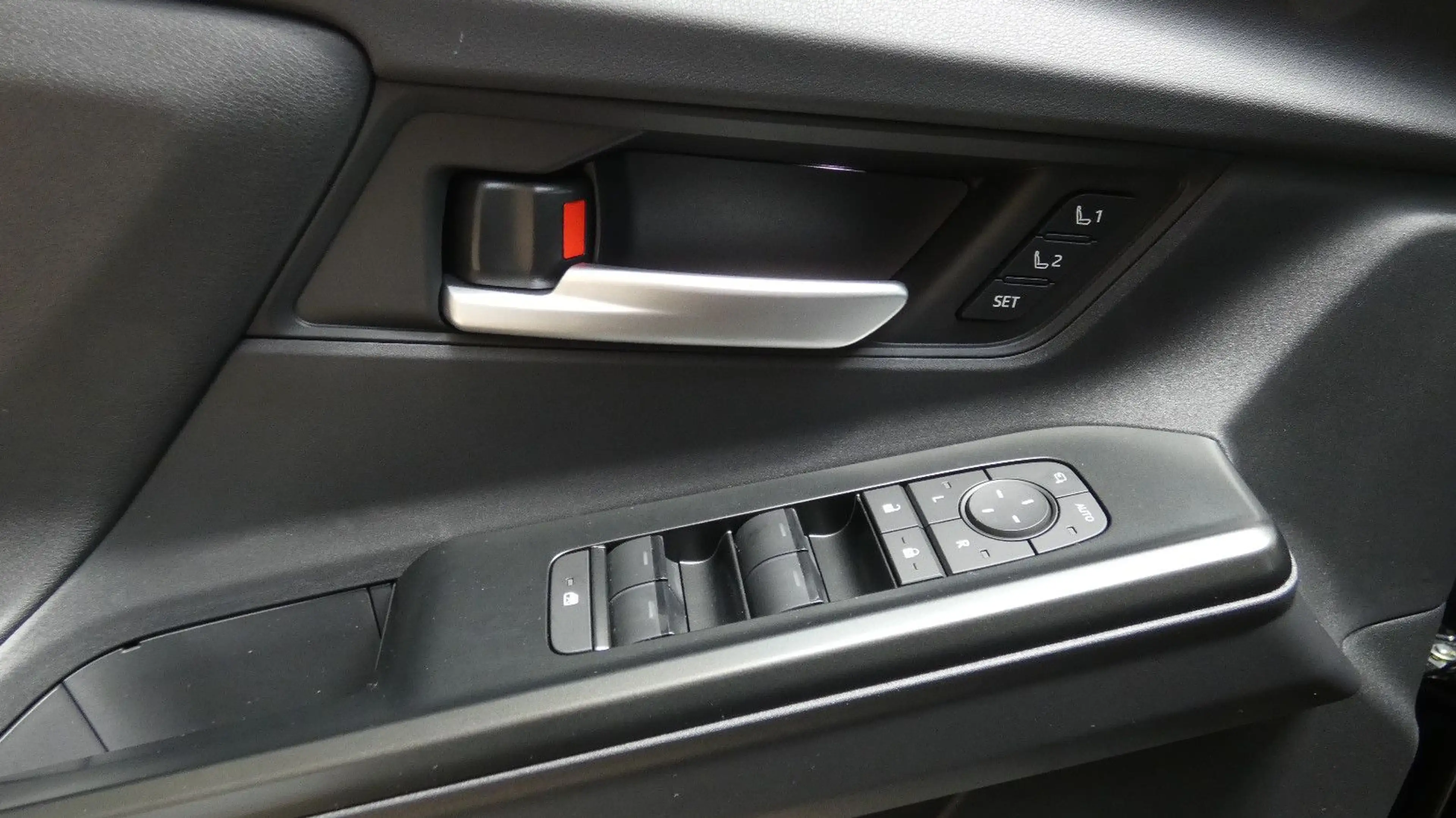 Subaru Solterra Comfort — photo 8