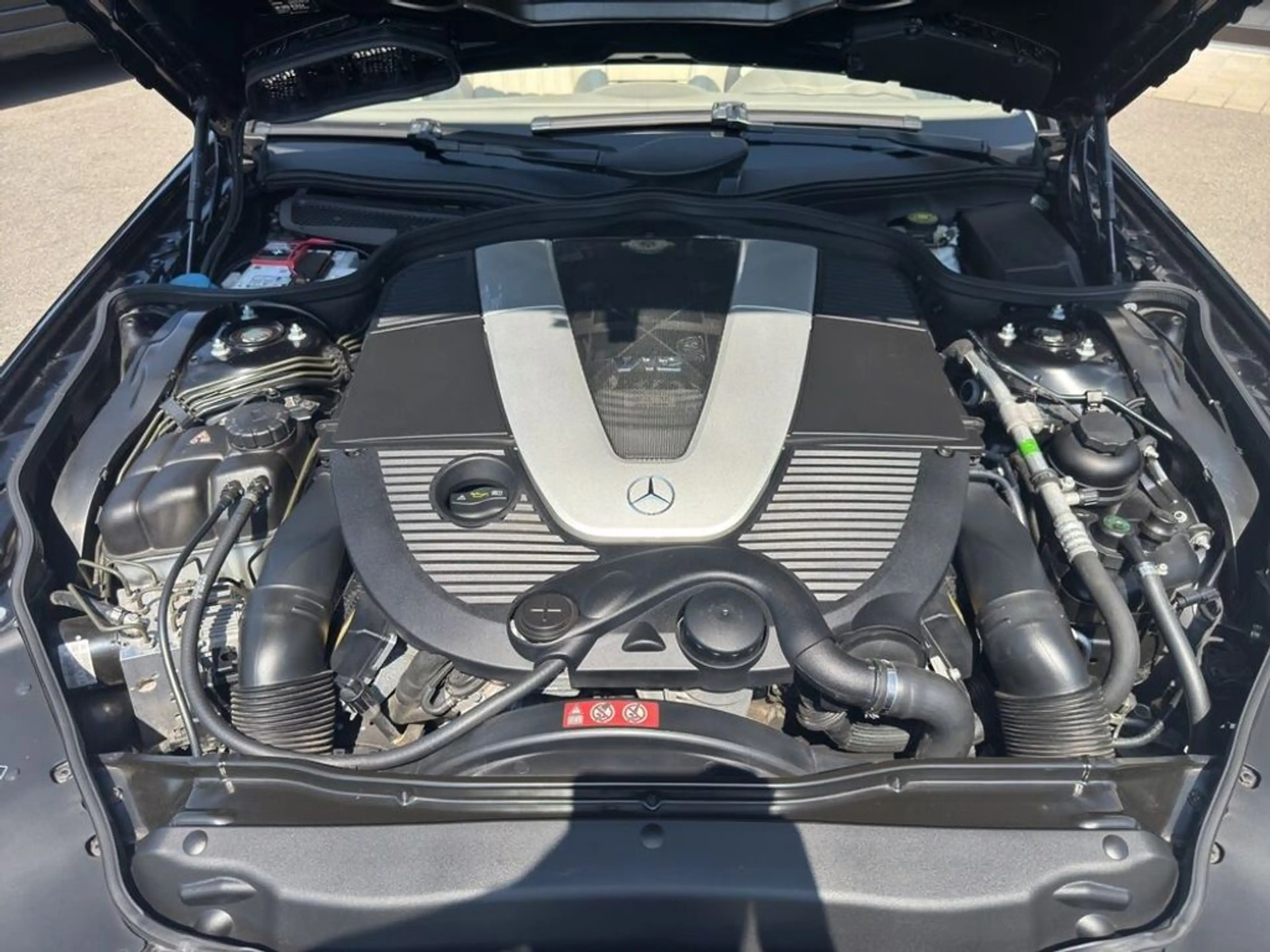 Mercedes-Benz SL 600 V12 Roadster ''NEUWAGENZUSTAND'' — photo 19