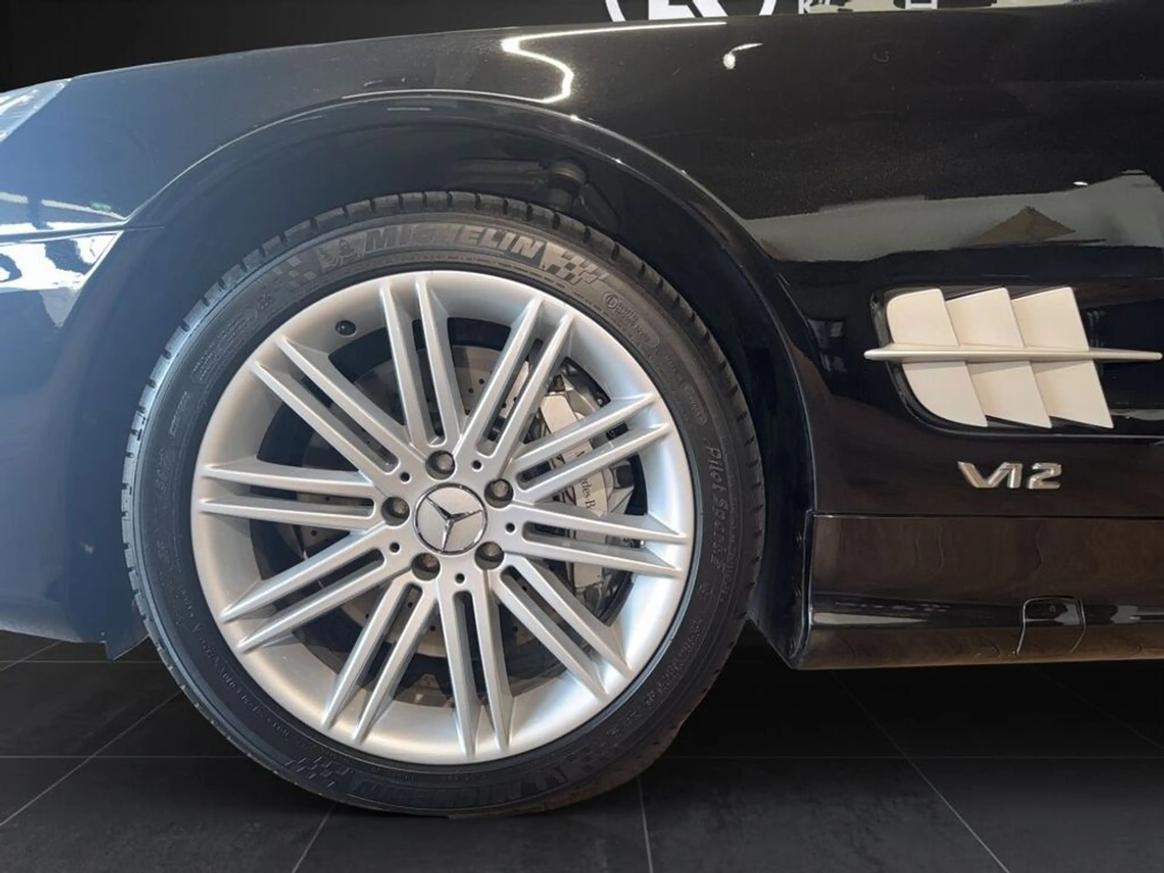 Mercedes-Benz SL 600 V12 Roadster ''NEUWAGENZUSTAND'' — photo 14