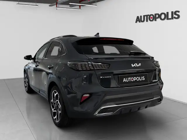 Kia Xceed view 3