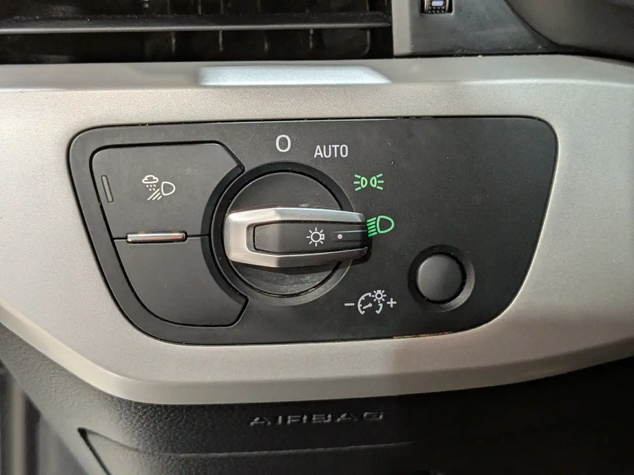 Audi A4 снимка Audi A4