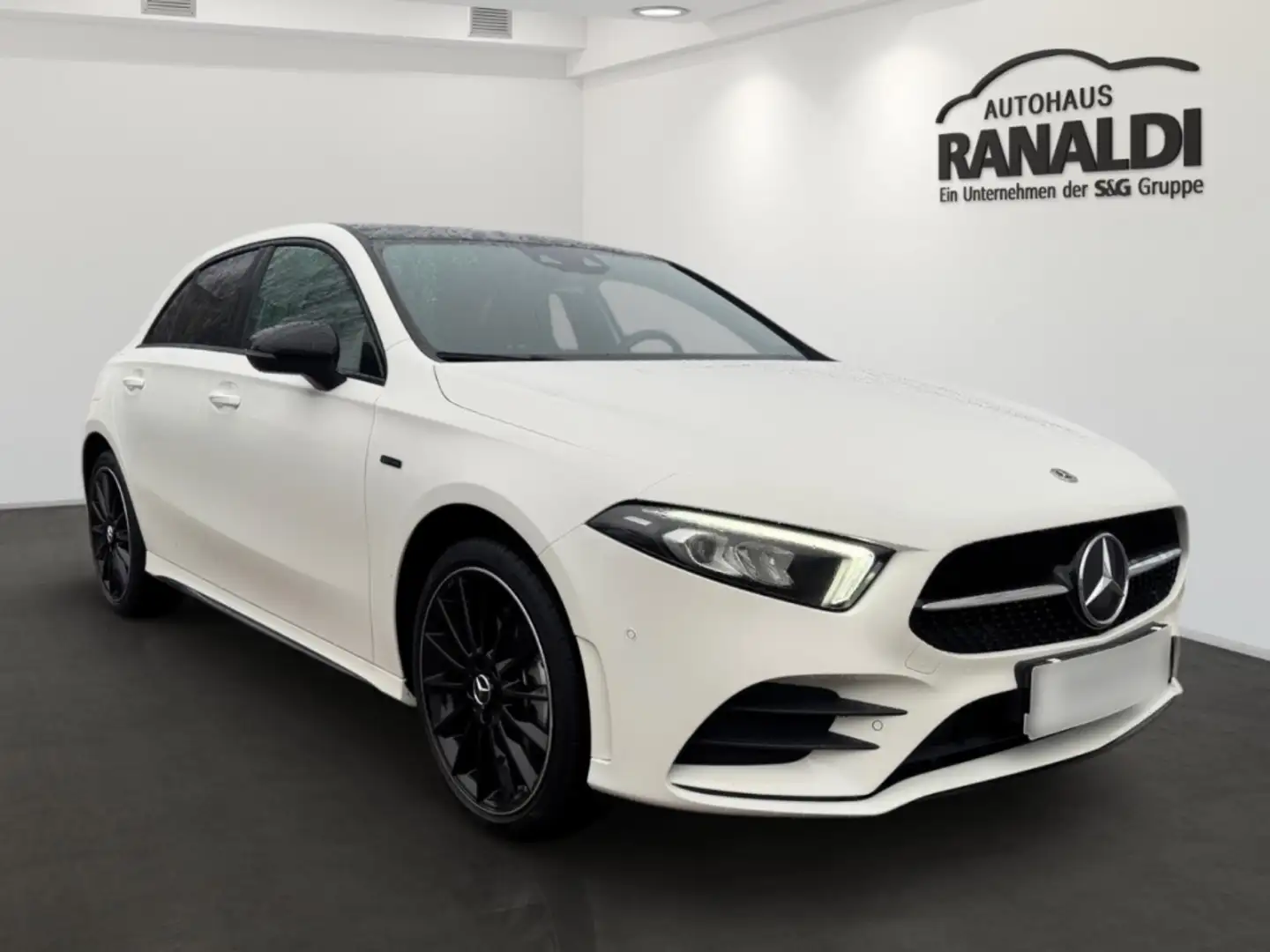 Mercedes-Benz A 250 e AMG-Line ++Wenige KM!++Pano++LED++ Alb - 2