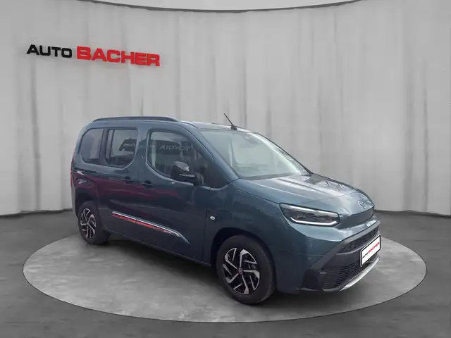 Toyota Proace City view 4
