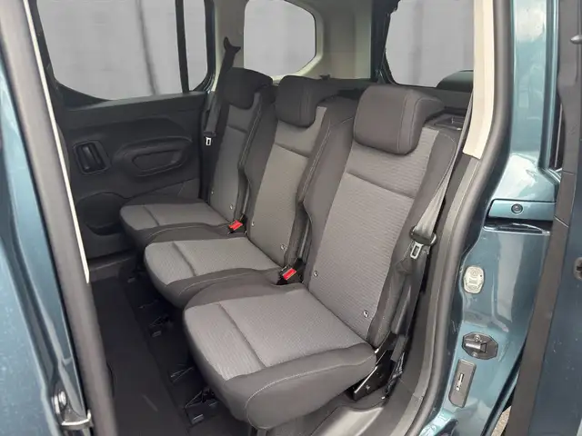 Toyota Proace City view 10