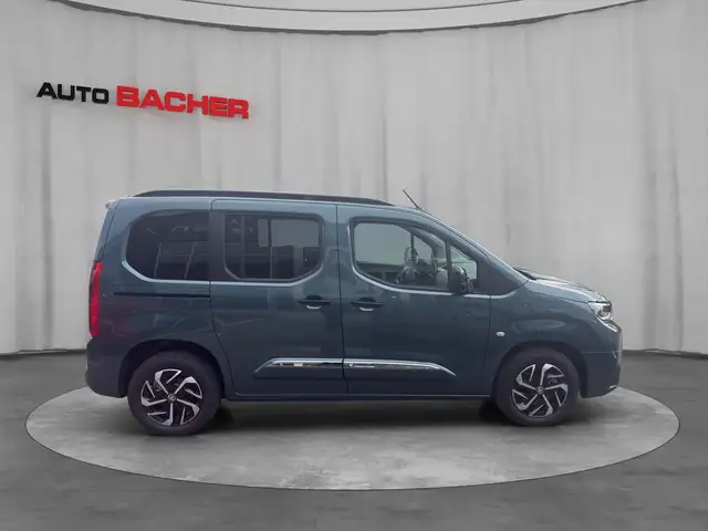 Toyota Proace City view 5