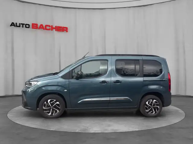 Toyota Proace City view 3