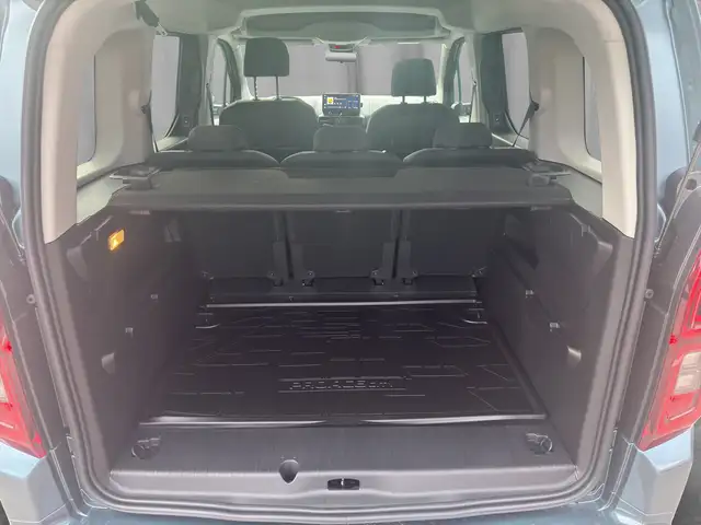 Toyota Proace City view 8