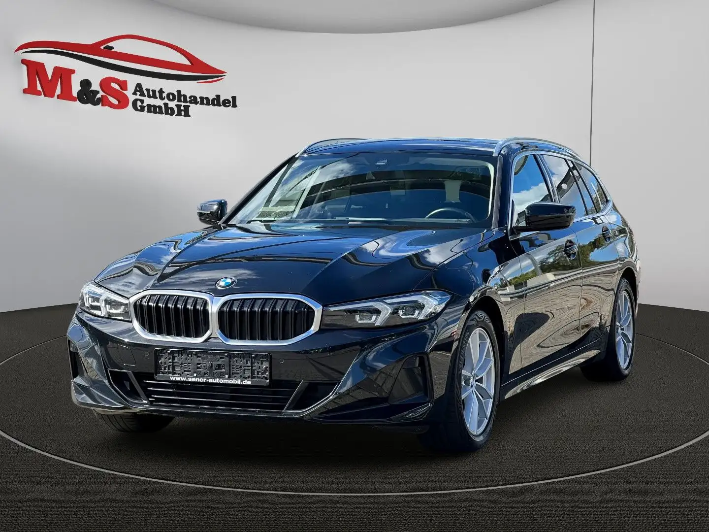 BMW 318 3 Touring 318d Aut.-KAMERA-LED-NAVI-FACELIFT-GAR Schwarz - 1