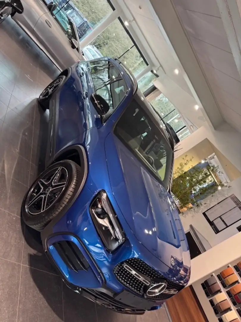 Mercedes-Benz GLB 180 GLB 180 7G-DCT AMG Line Advanced Plus Blauw - 2