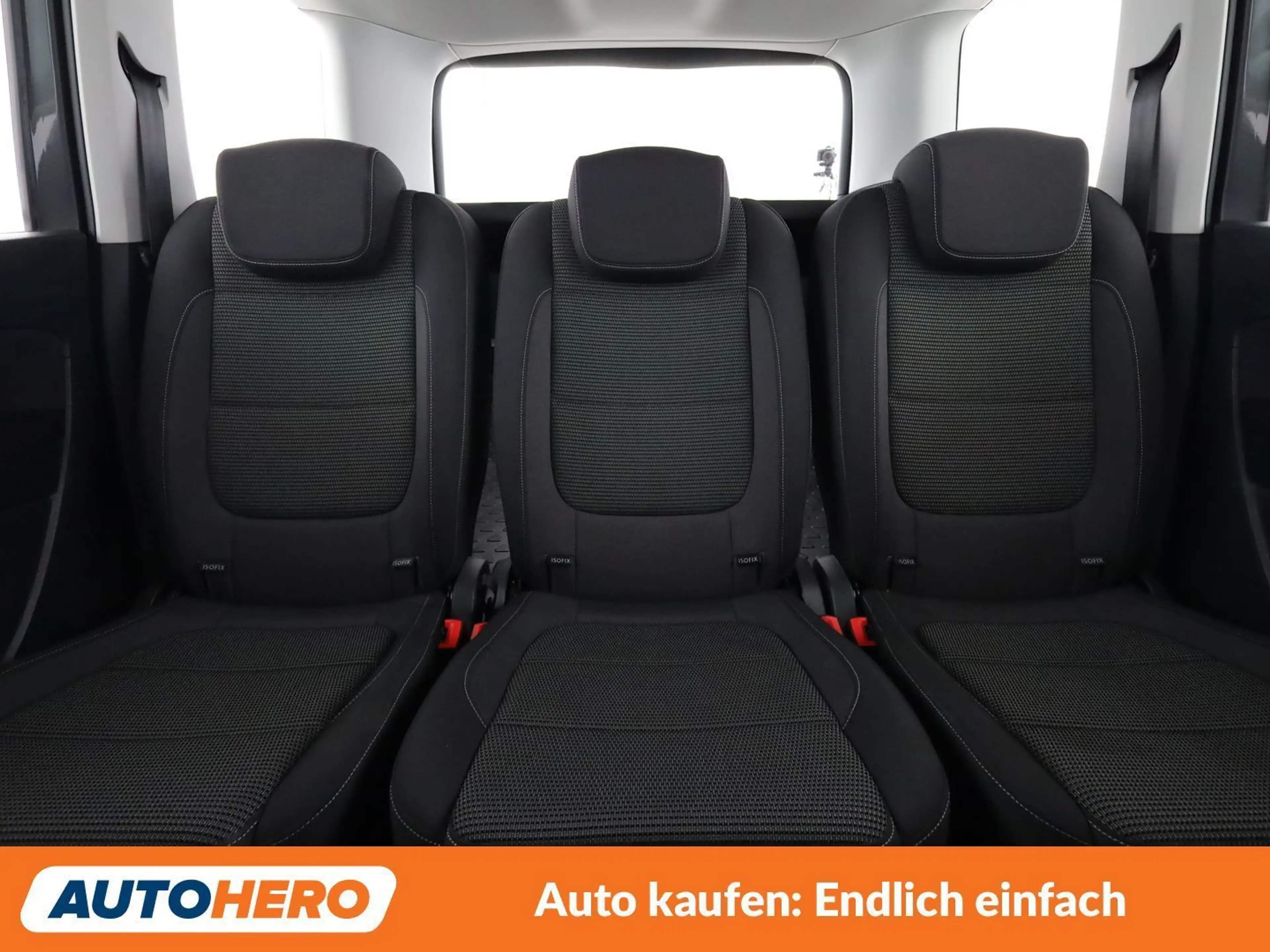 Volkswagen Sharan 2.0 TDI Comfortline BlueMotion Tech — photo 15