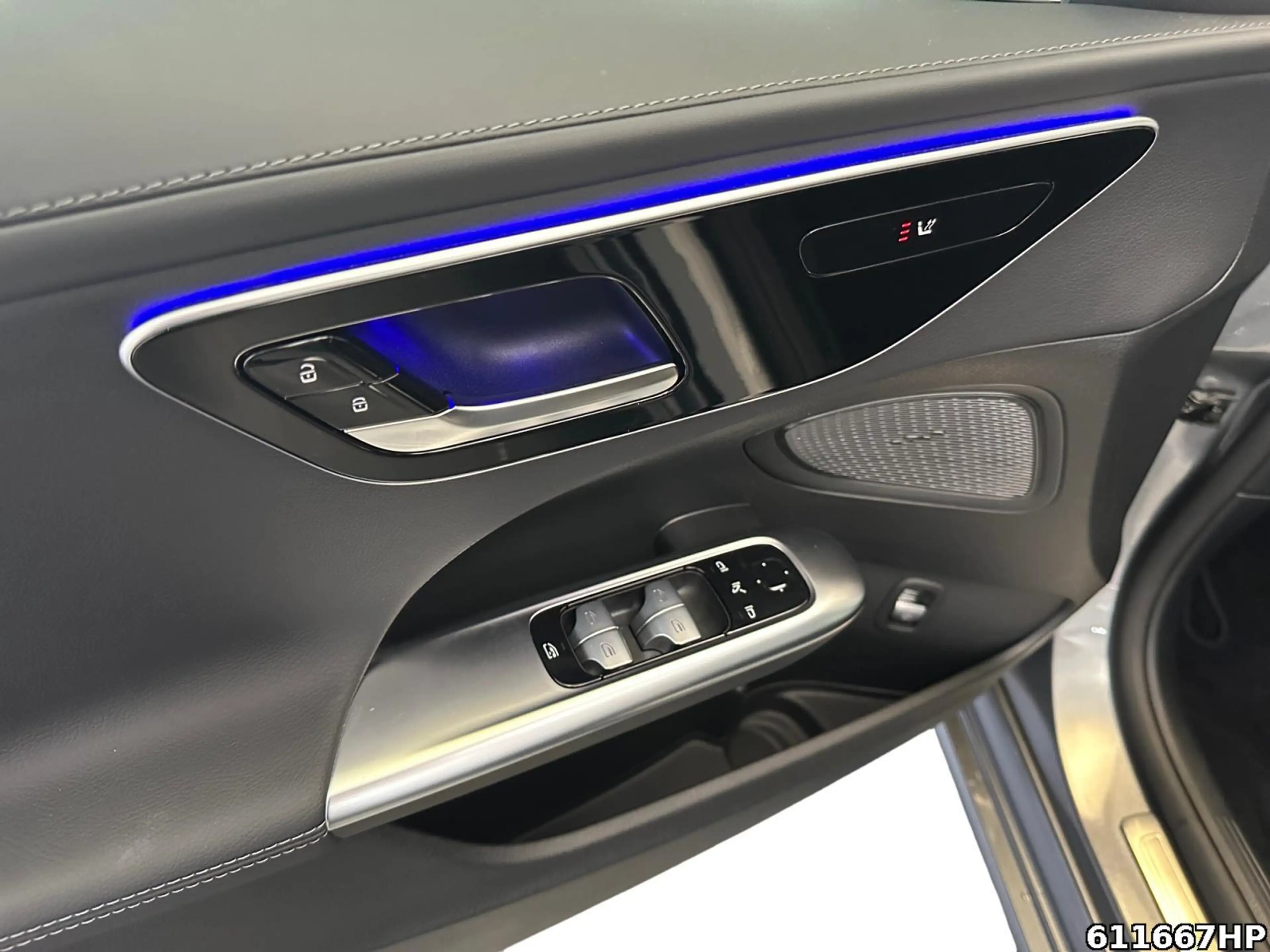 Mercedes-Benz C 180 Avantgarde  AHK Keyless CarPlay HUD Kamera — photo 14