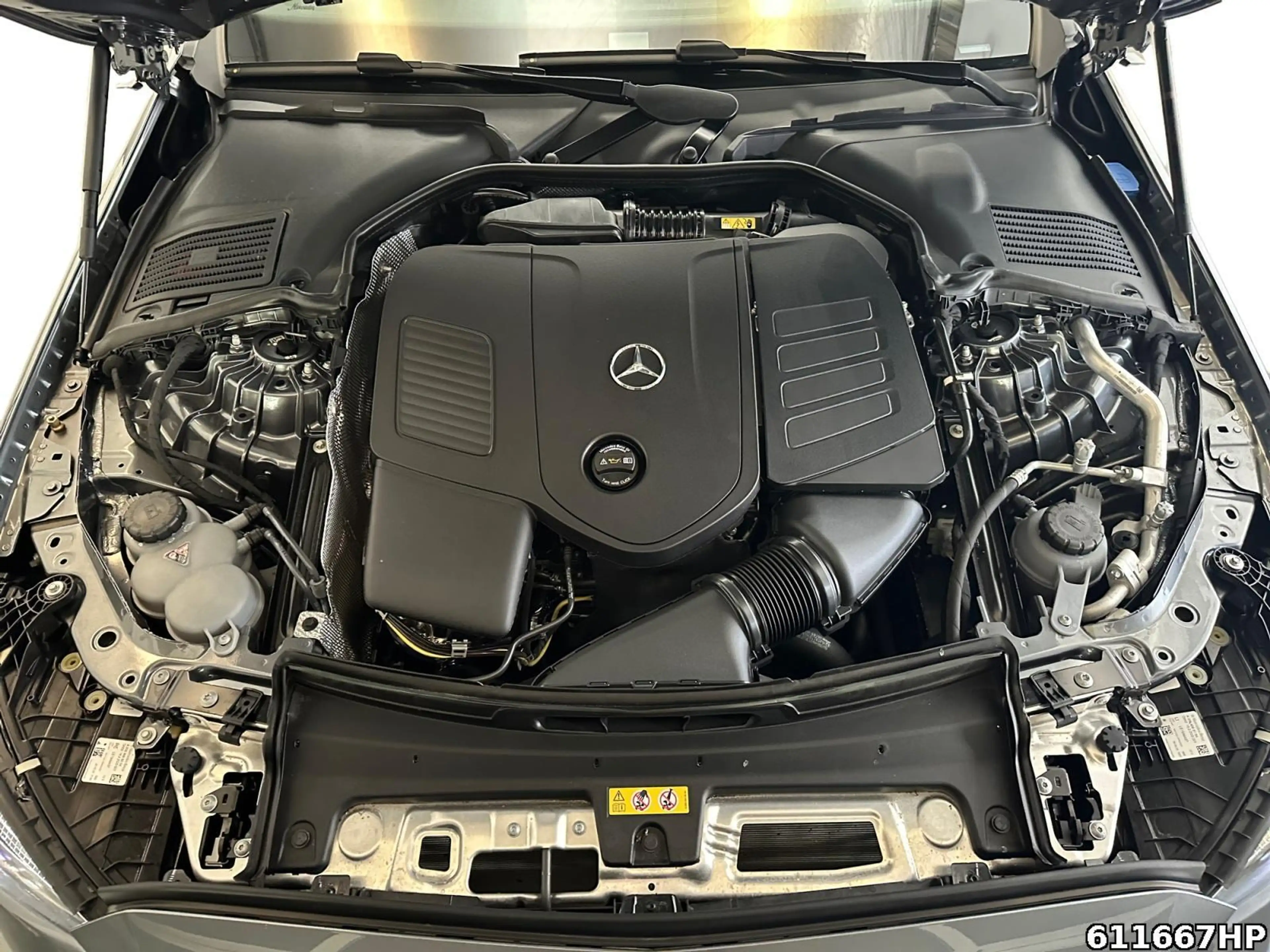 Mercedes-Benz C 180 Avantgarde  AHK Keyless CarPlay HUD Kamera — photo 7
