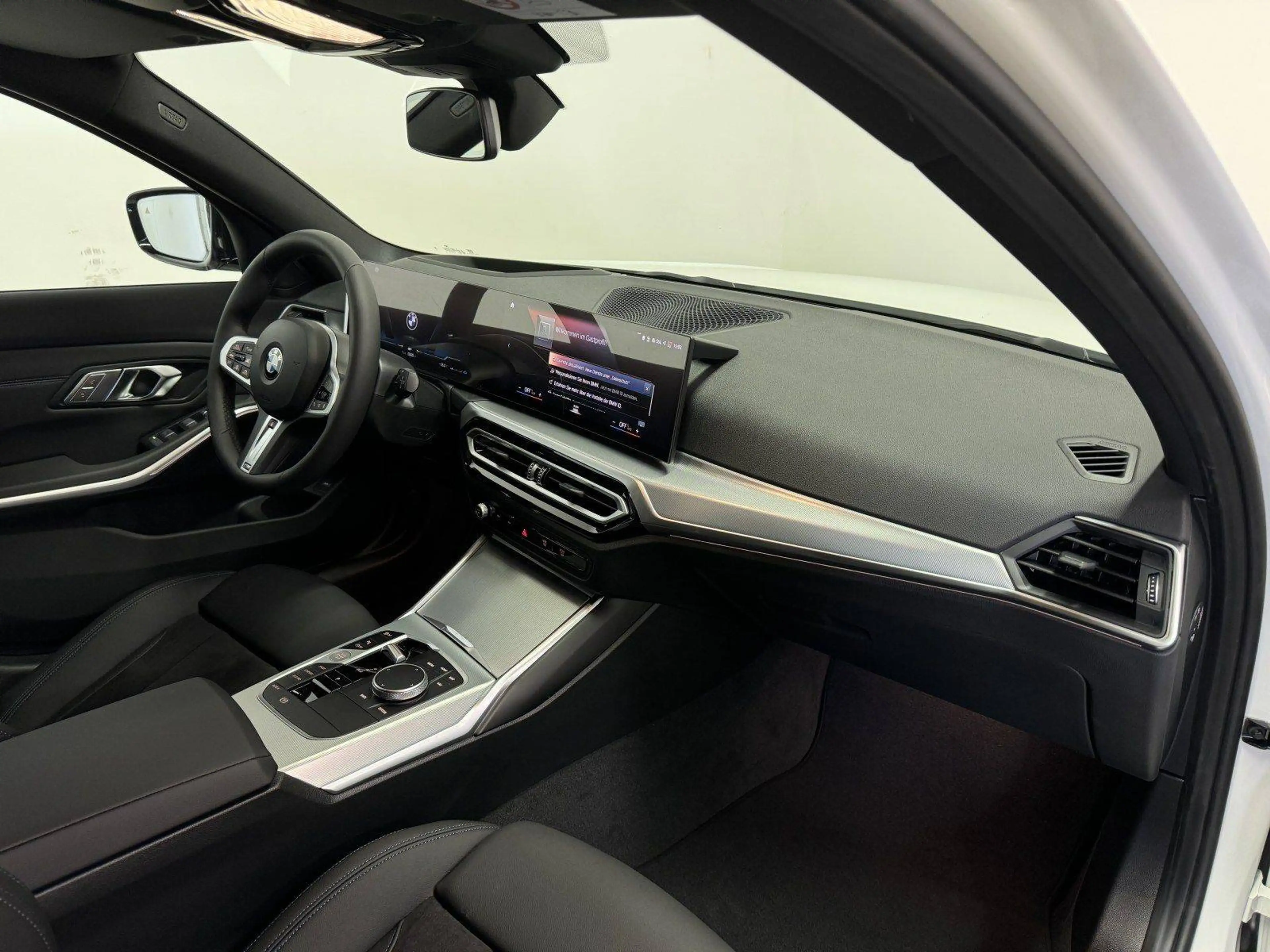BMW 320 320 i M Sport — photo 8