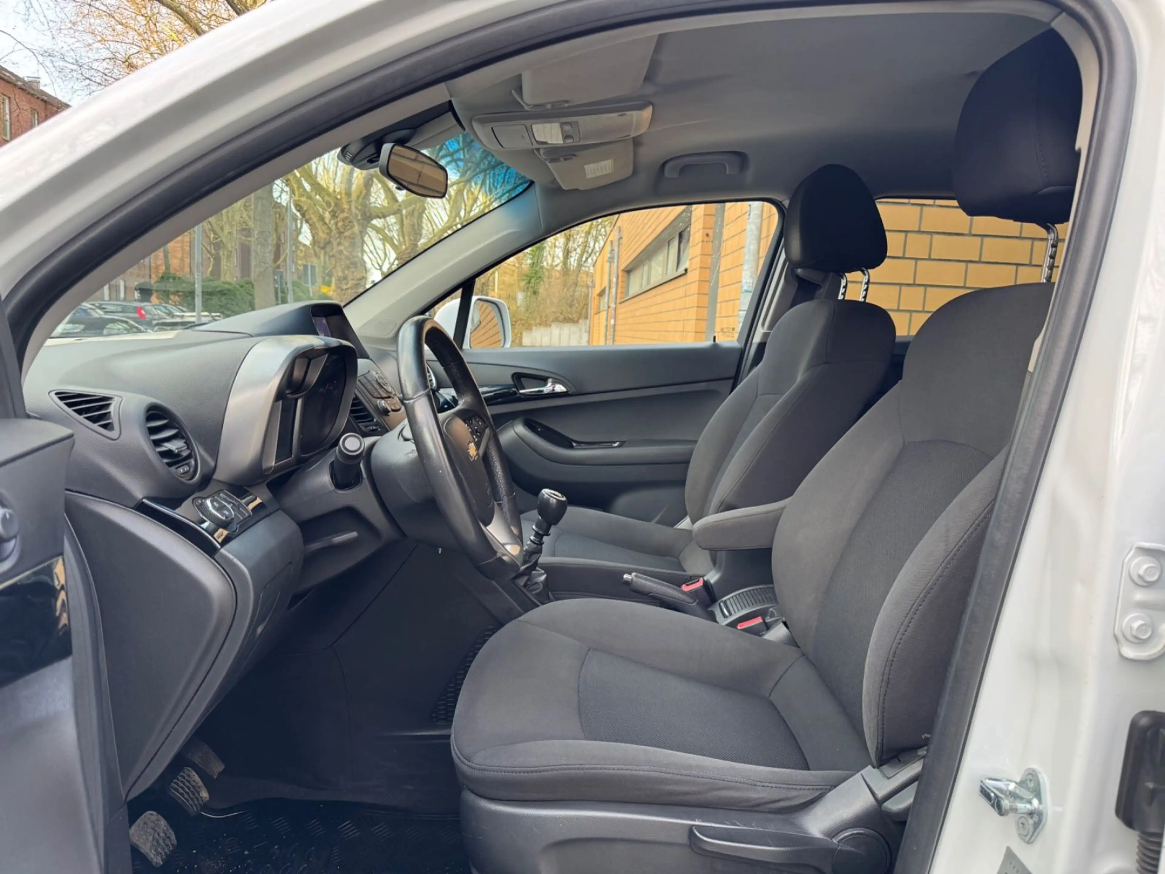 Chevrolet Orlando 1.4T LTZ/7-SITZER/NAVI/R-KAMERA/GEPFLEGT — photo 8